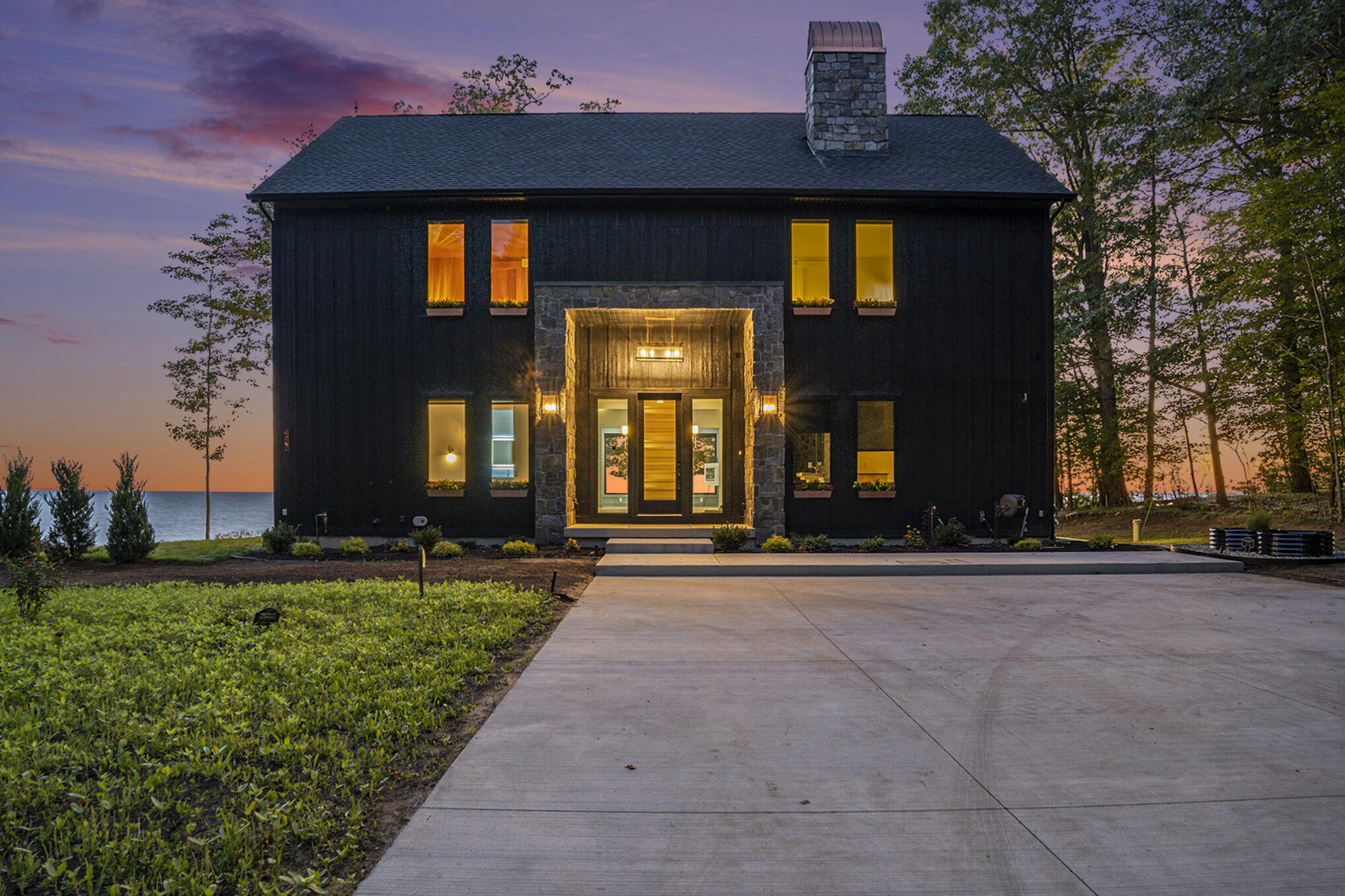 2578 Lakeshore Drive Fennville MI 49408