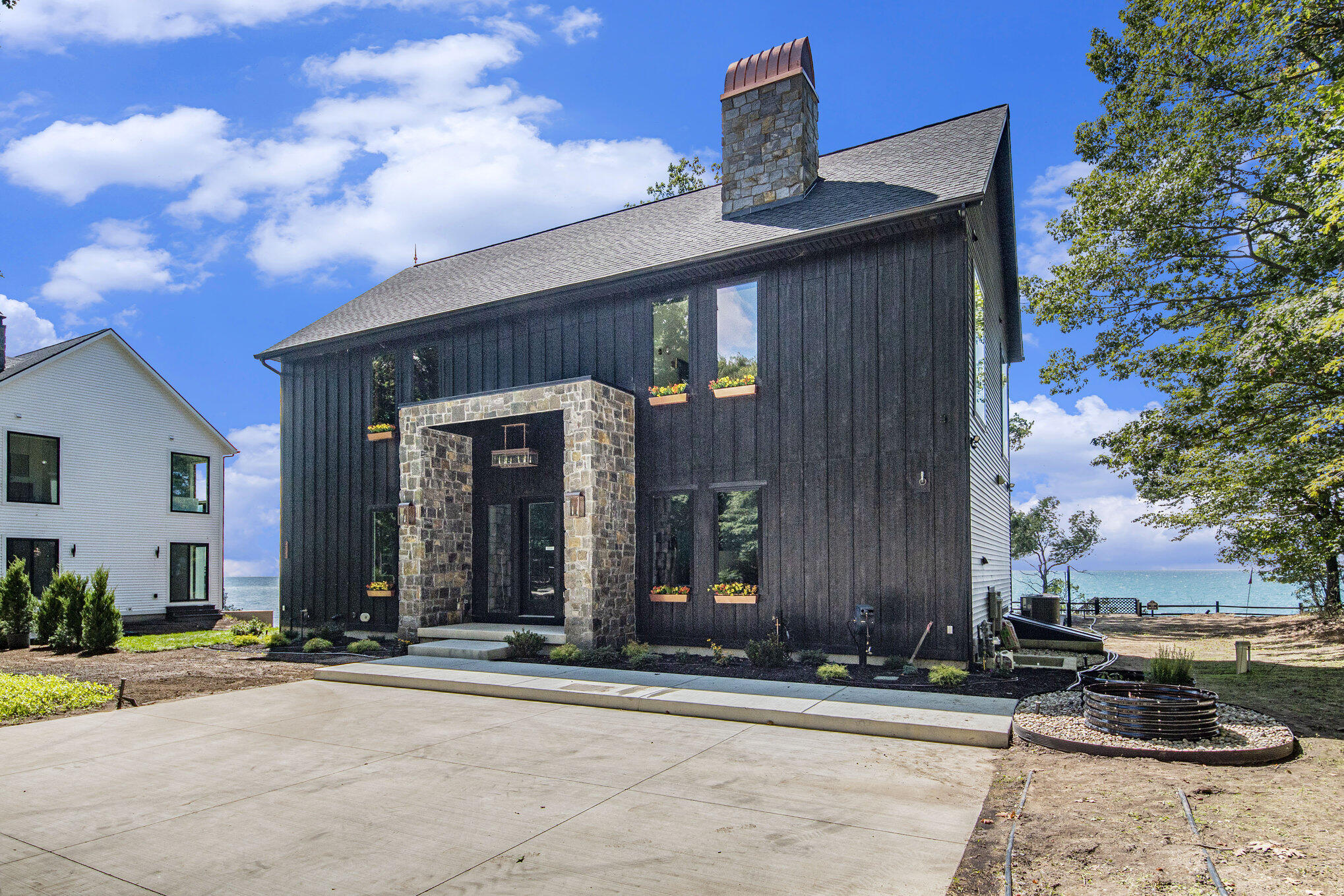 2578 Lakeshore Drive Fennville MI 49408