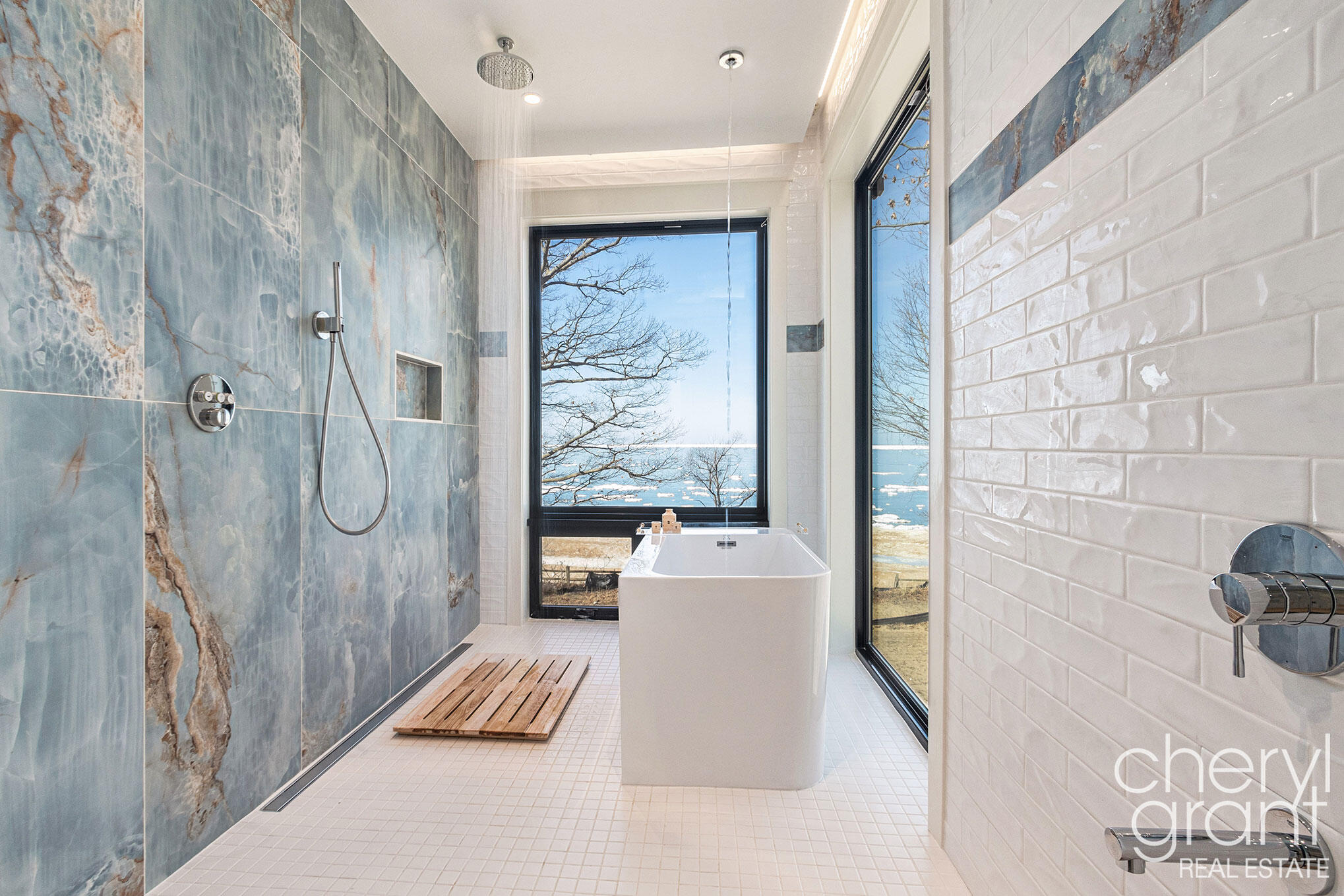 2578 Lakeshore Drive Fennville MI 49408