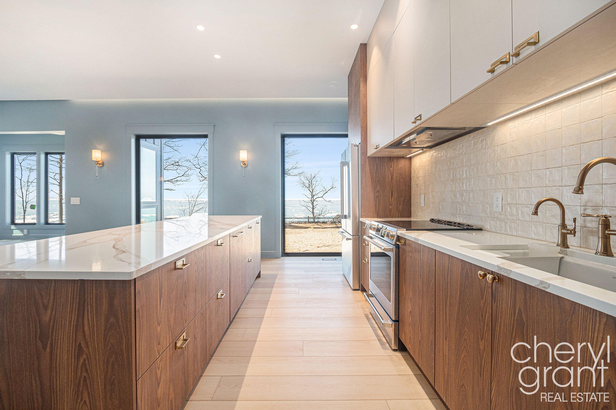 2578 Lakeshore Drive Fennville MI 49408