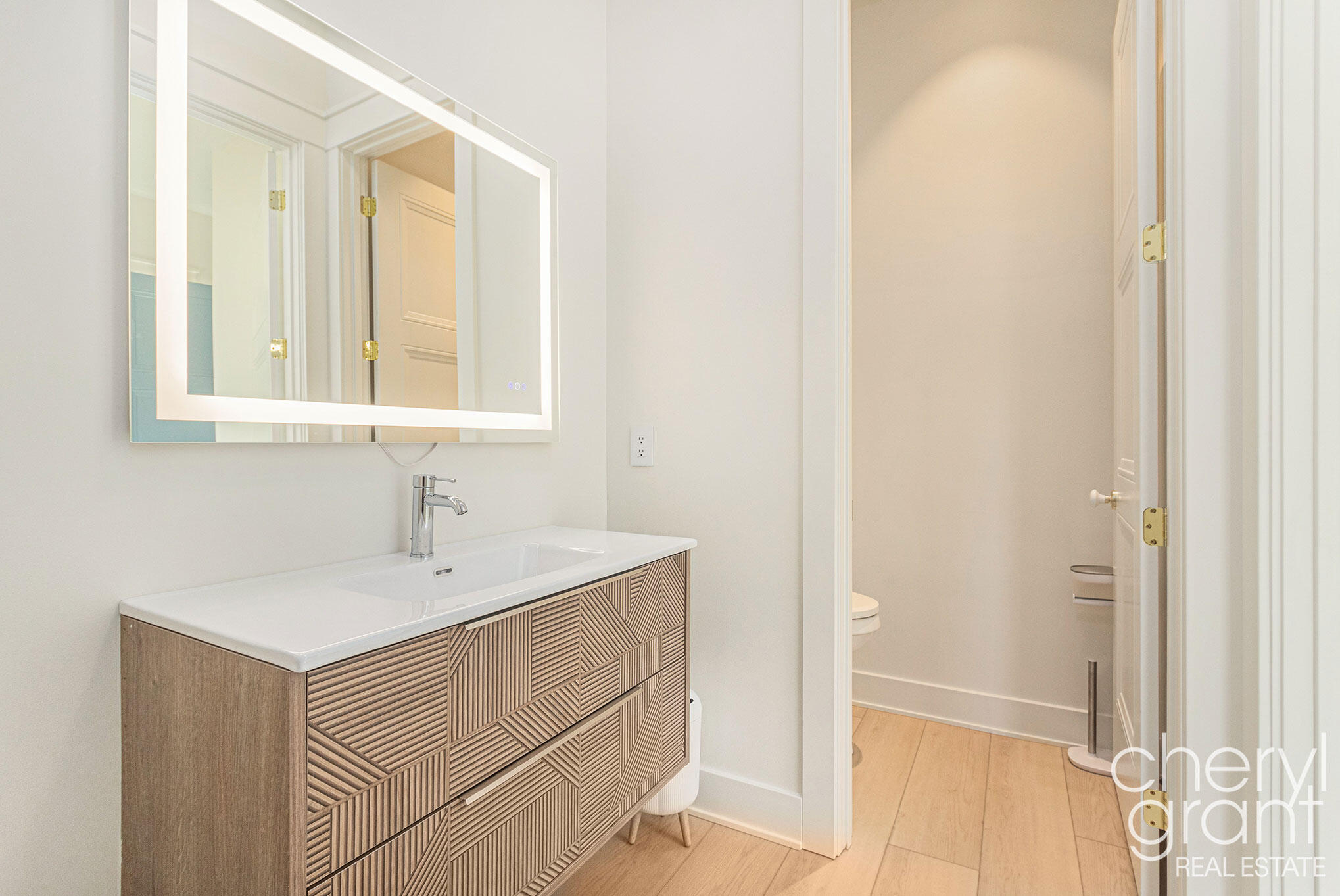 2578 Lakeshore Drive Fennville MI 49408