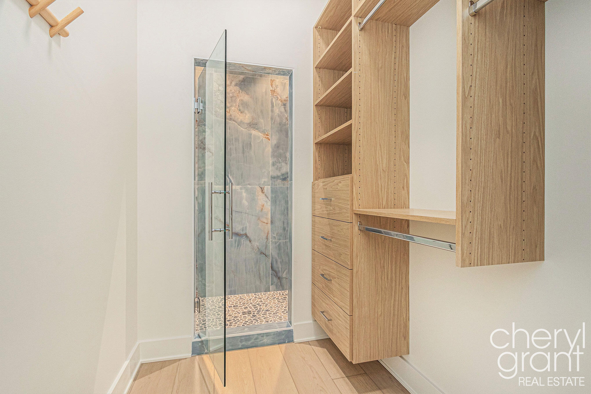 2578 Lakeshore Drive Fennville MI 49408