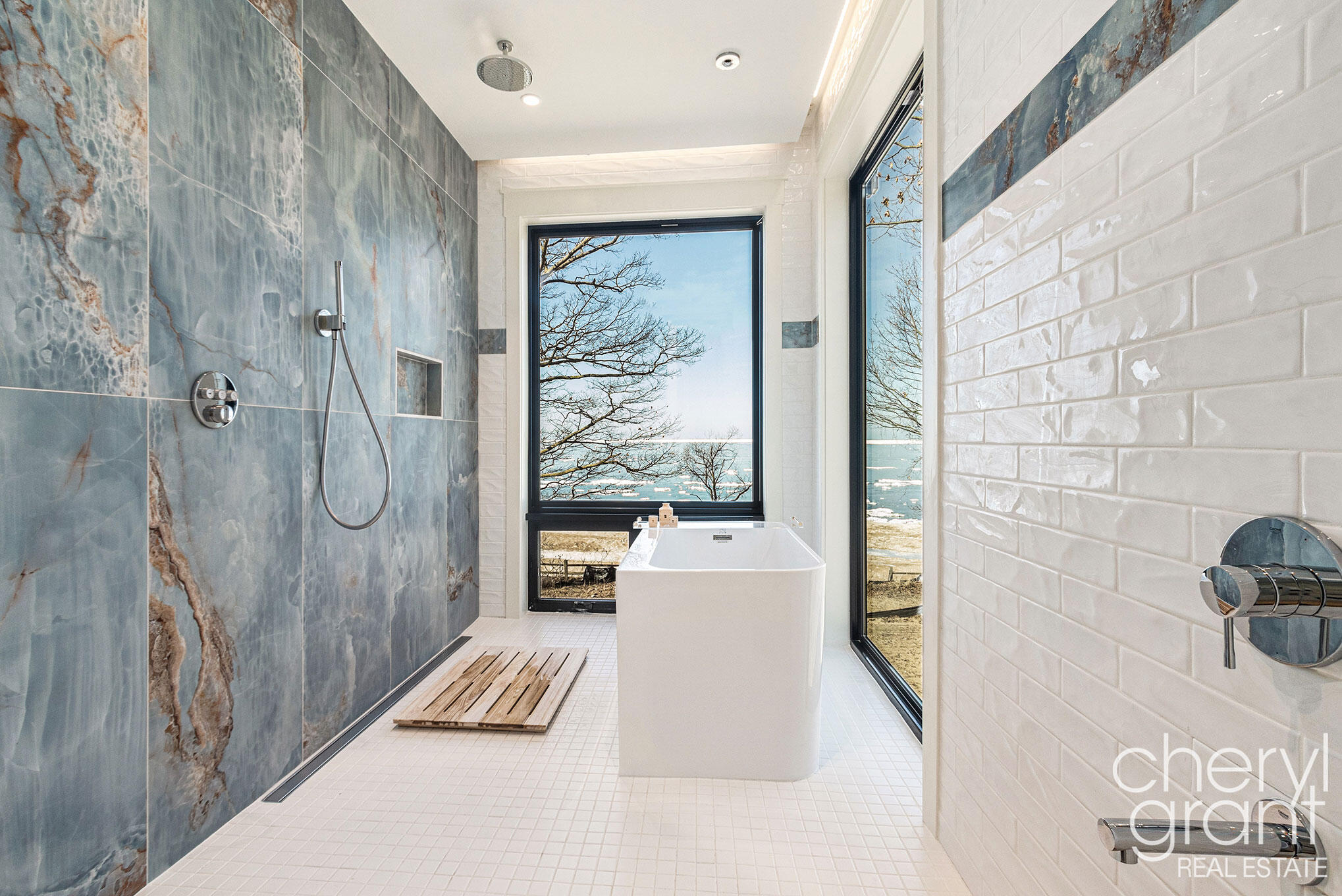 2578 Lakeshore Drive Fennville MI 49408