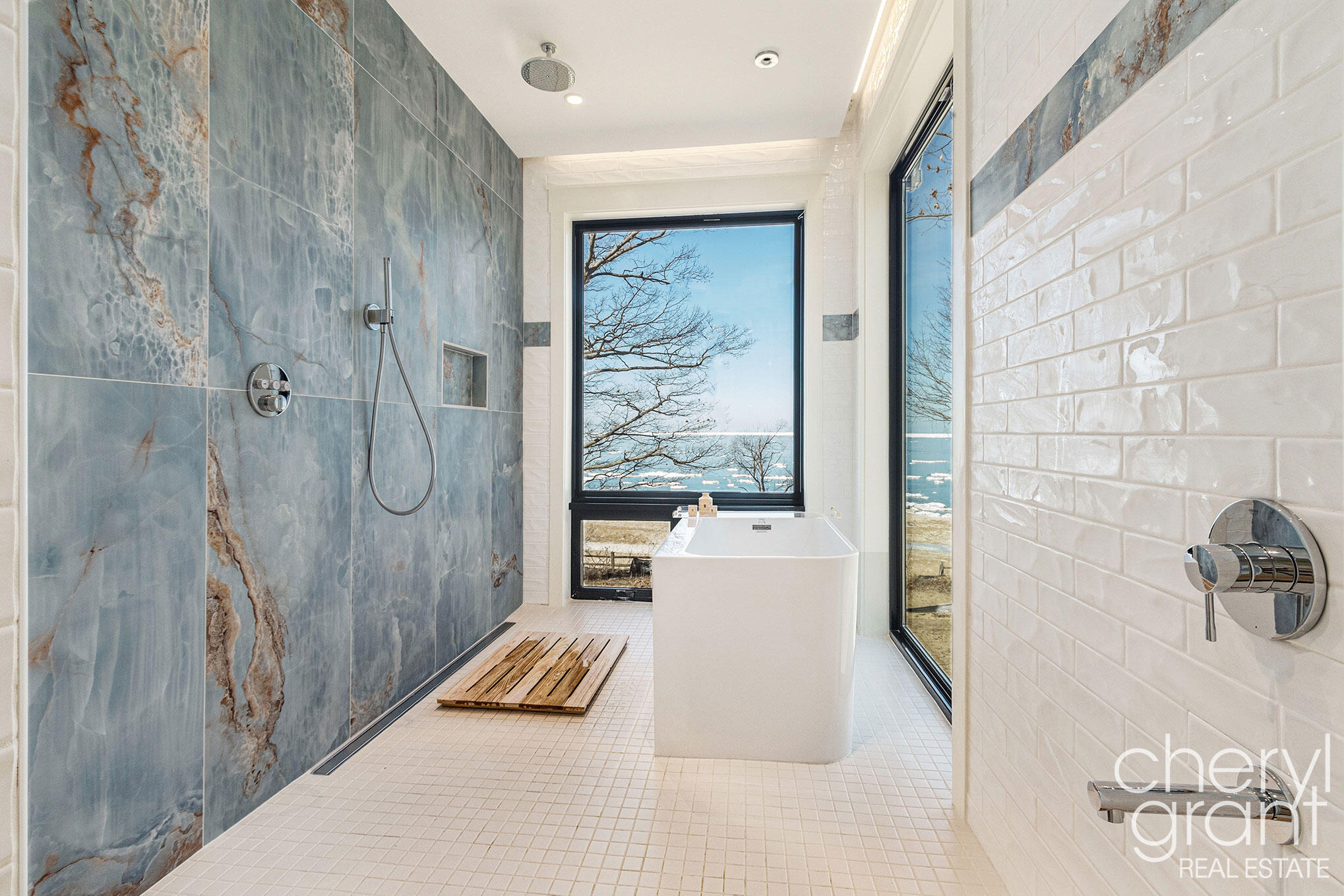 2578 Lakeshore Drive Fennville MI 49408