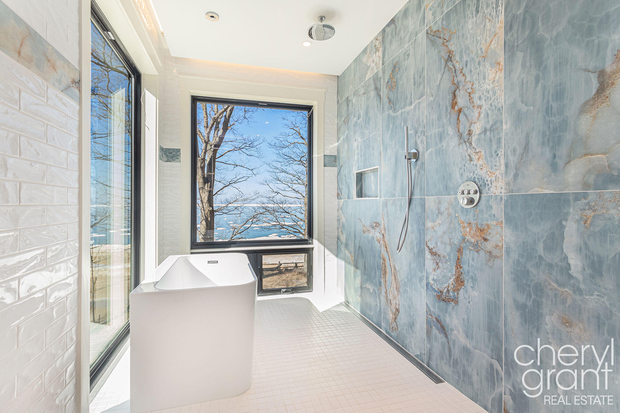 2578 Lakeshore Drive Fennville MI 49408