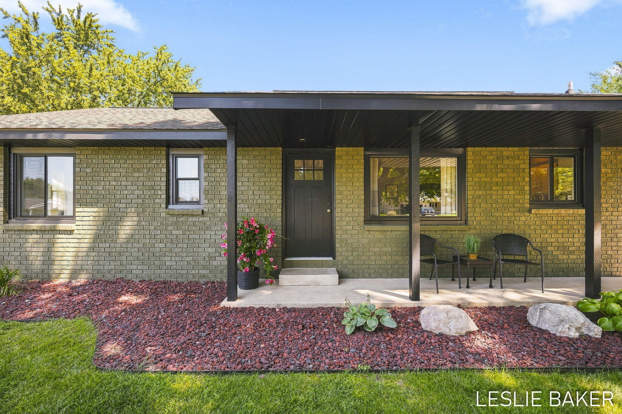 2666 Gay Paree Drive Zeeland MI 49464