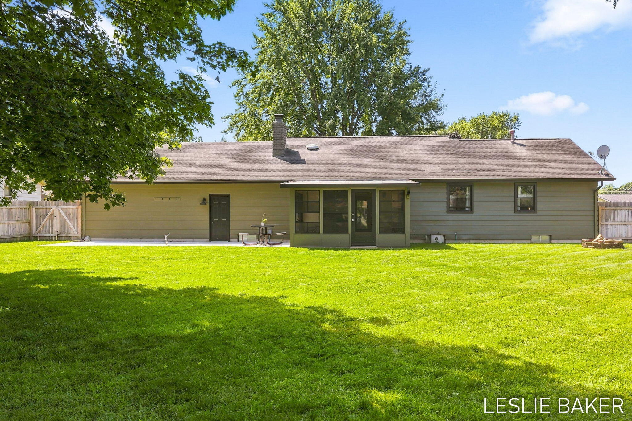 2666 Gay Paree Drive Zeeland MI 49464