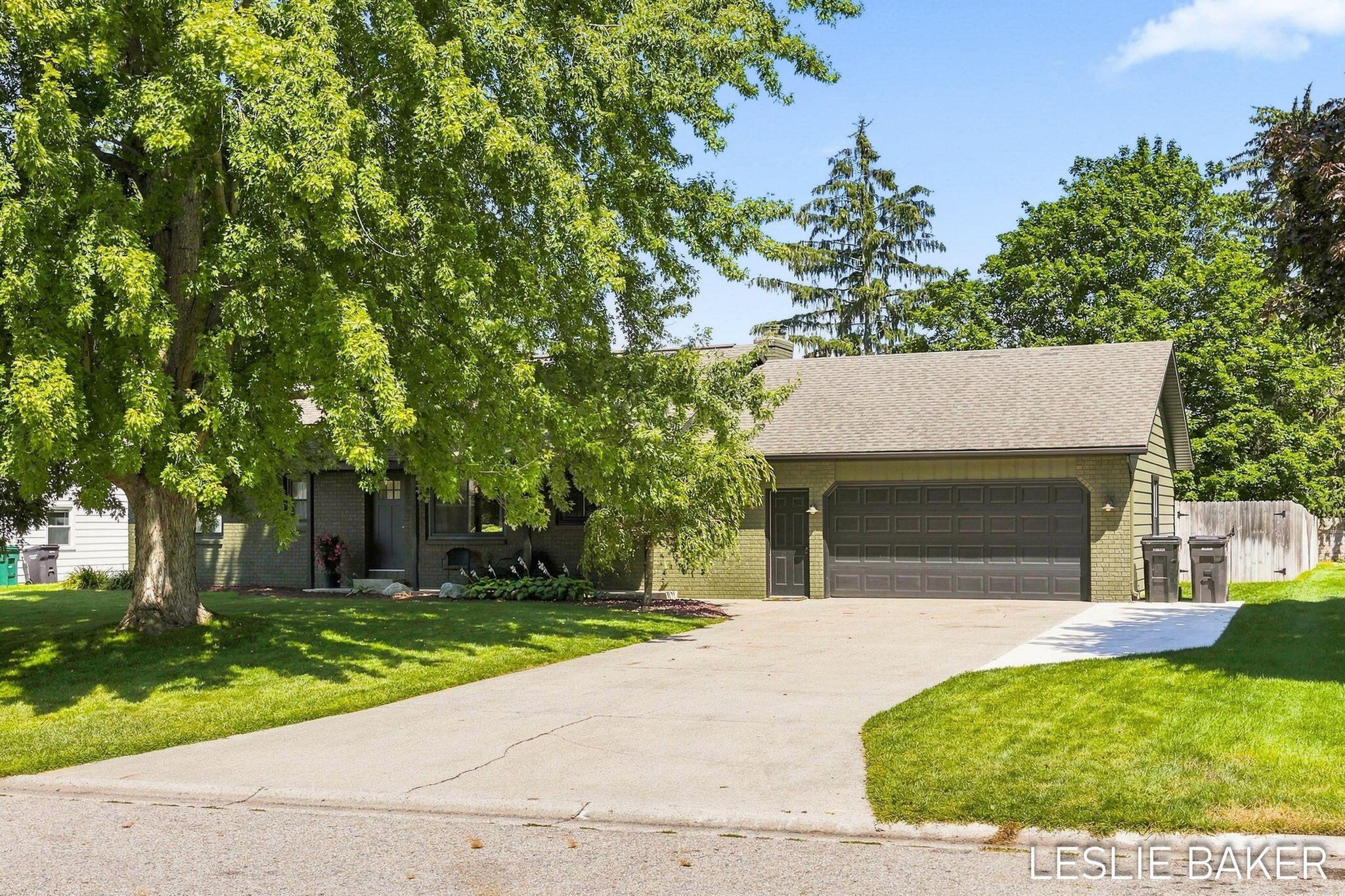 2666 Gay Paree Drive Zeeland MI 49464
