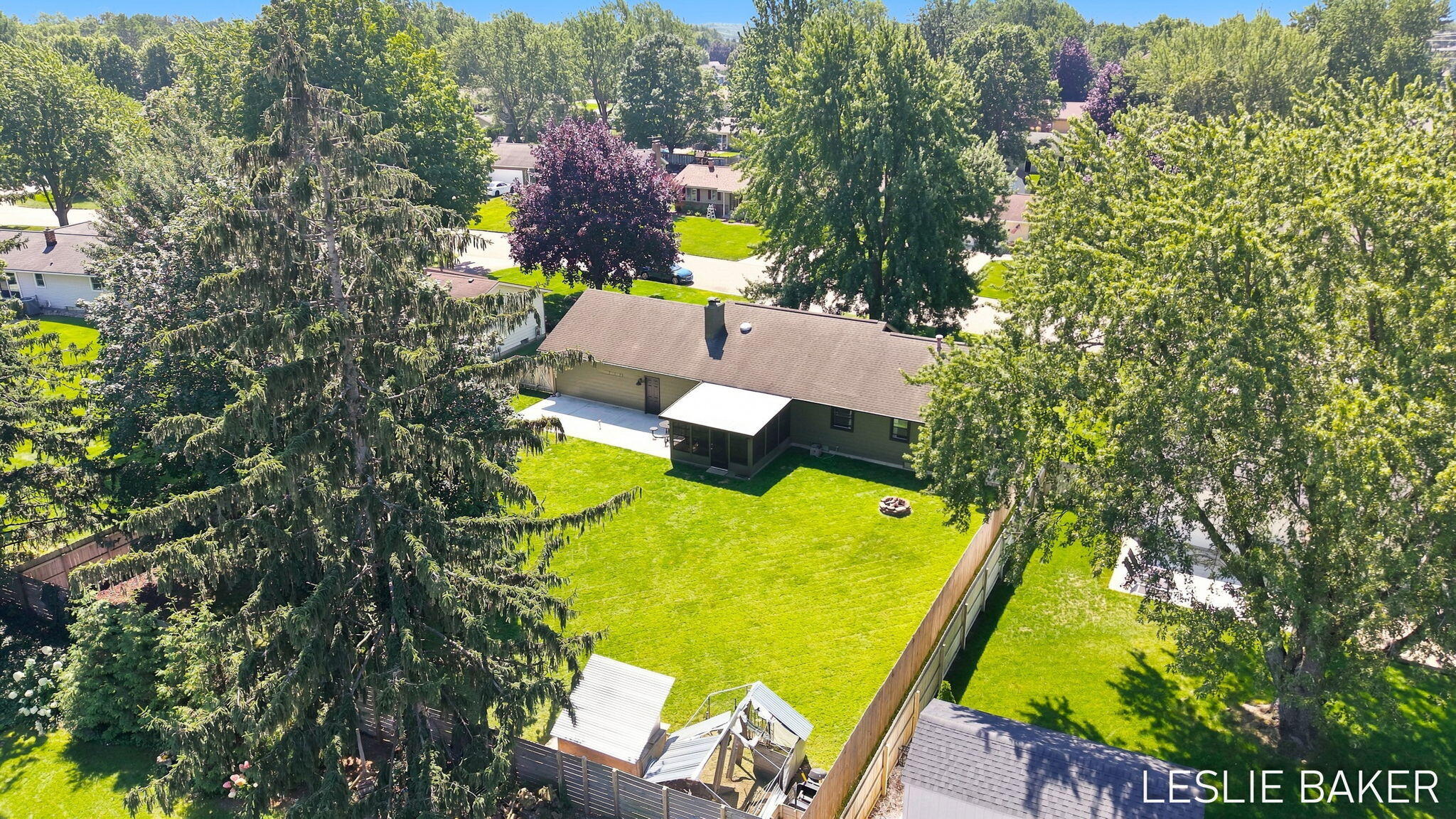 2666 Gay Paree Drive Zeeland MI 49464