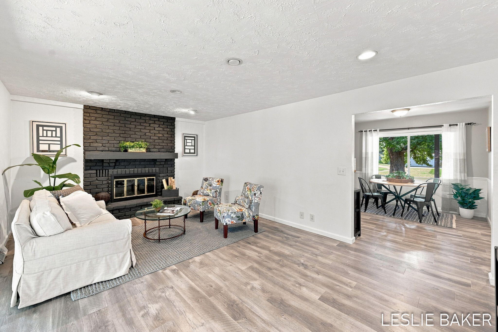 2666 Gay Paree Drive Zeeland MI 49464