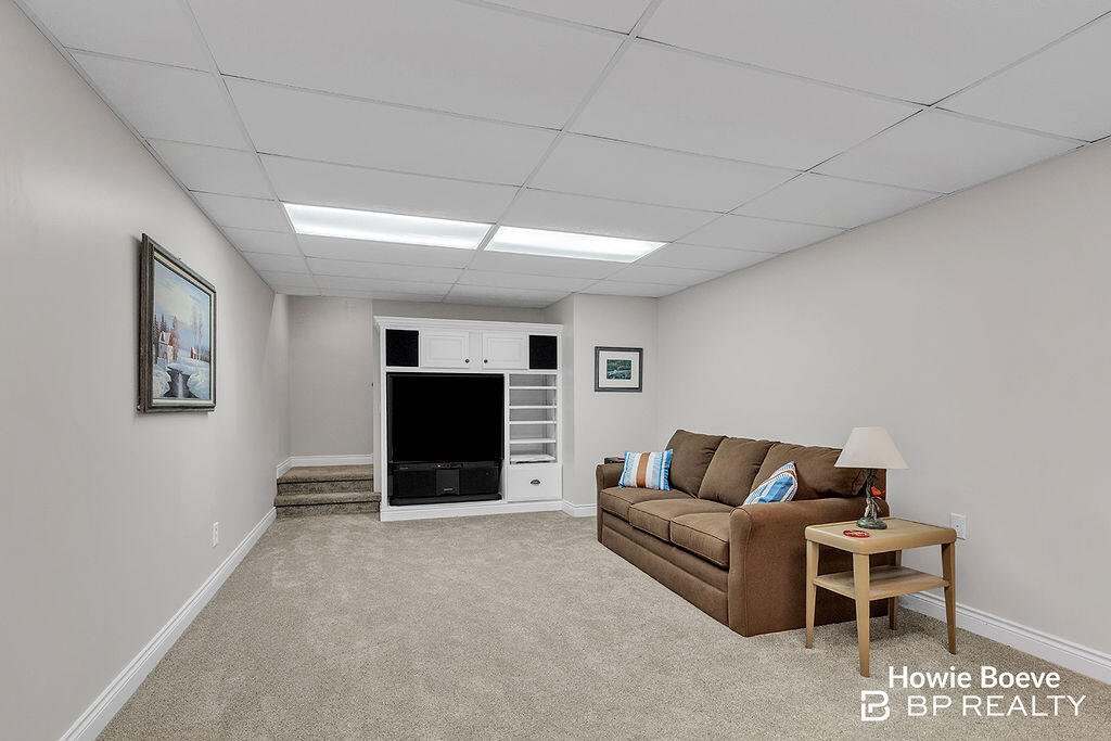 9825 Almena Drive Kalamazoo MI 49009