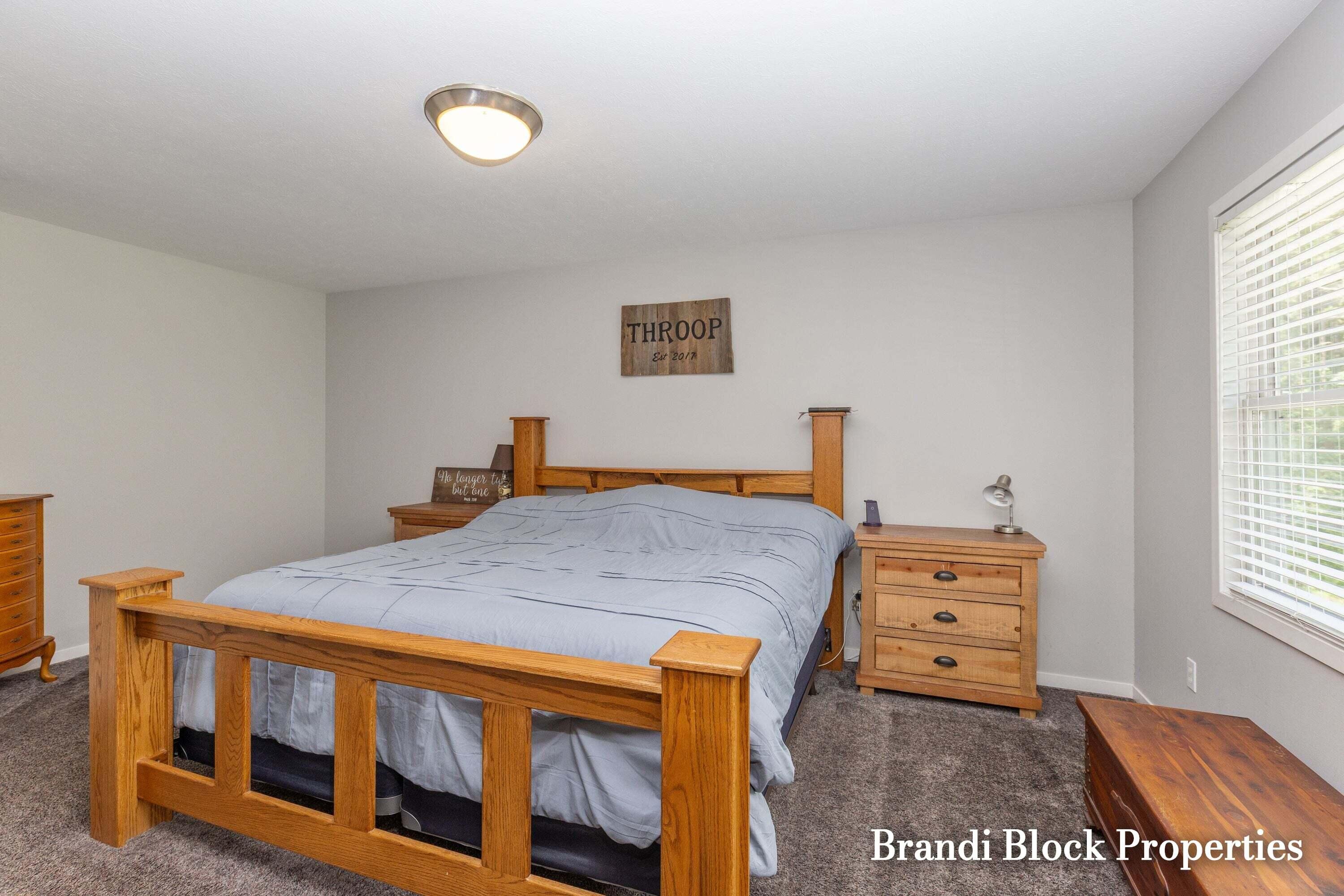 3733 Webber Pines Drive NE Grand Rapids MI 49525
