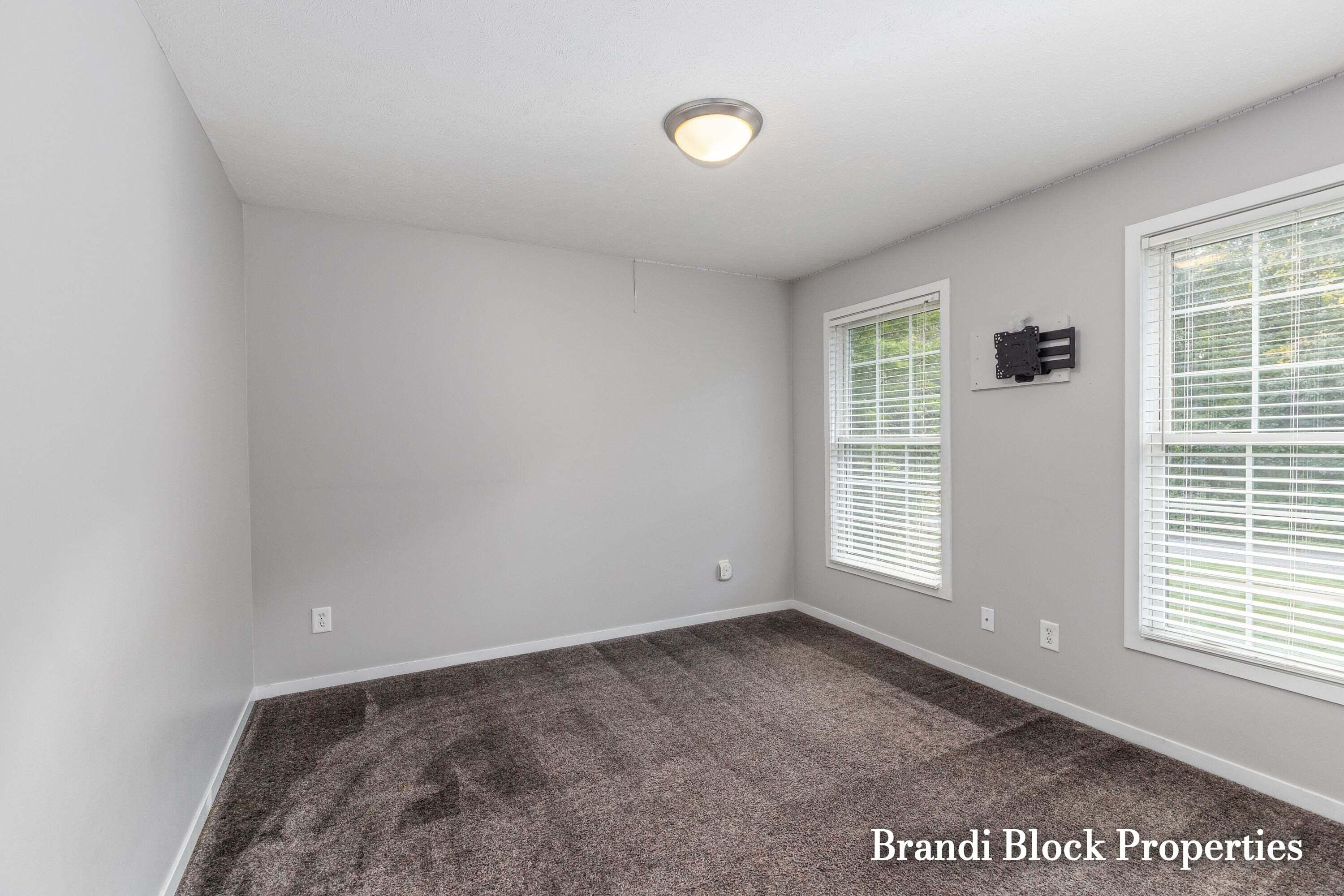 3733 Webber Pines Drive NE Grand Rapids MI 49525