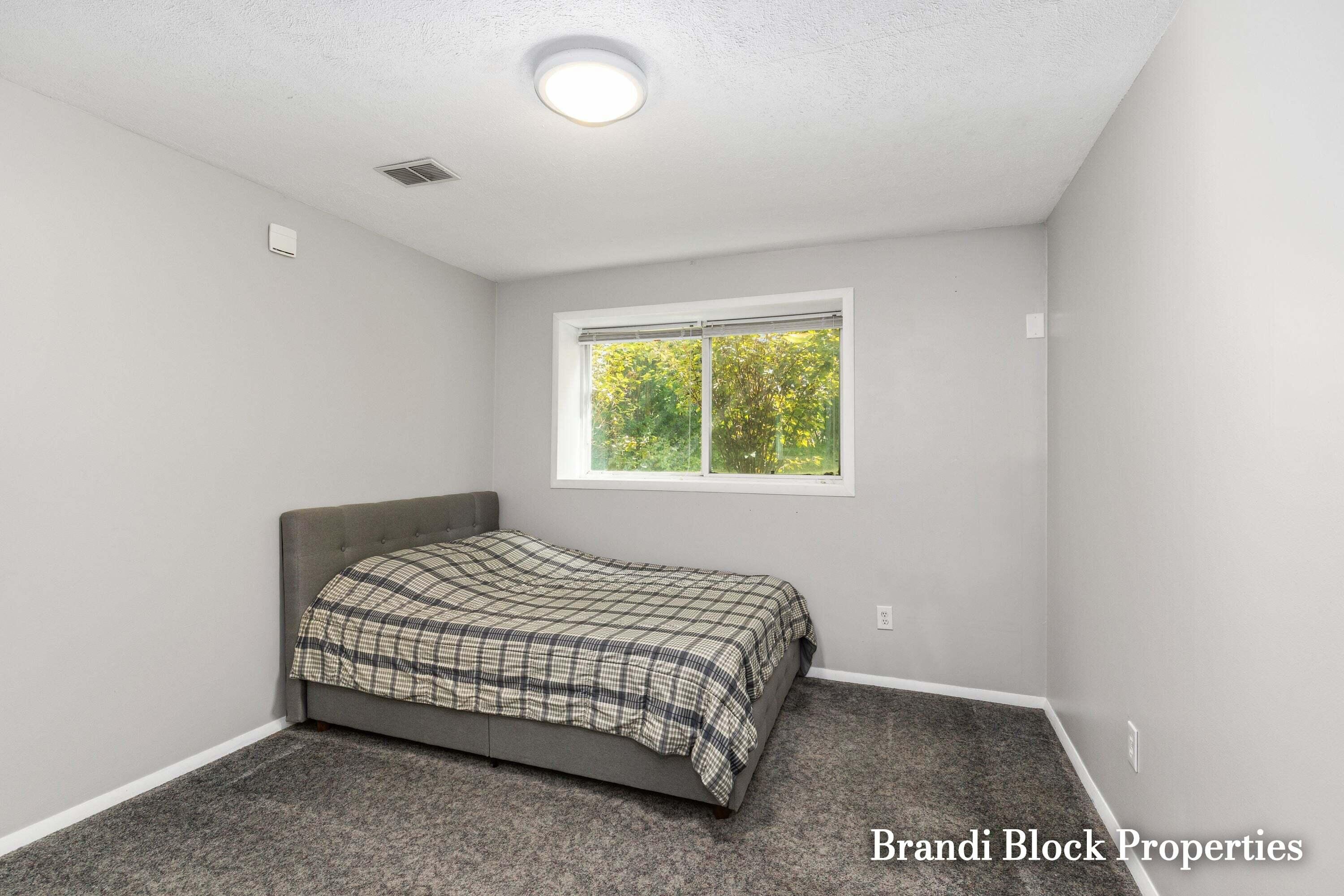 3733 Webber Pines Drive NE Grand Rapids MI 49525