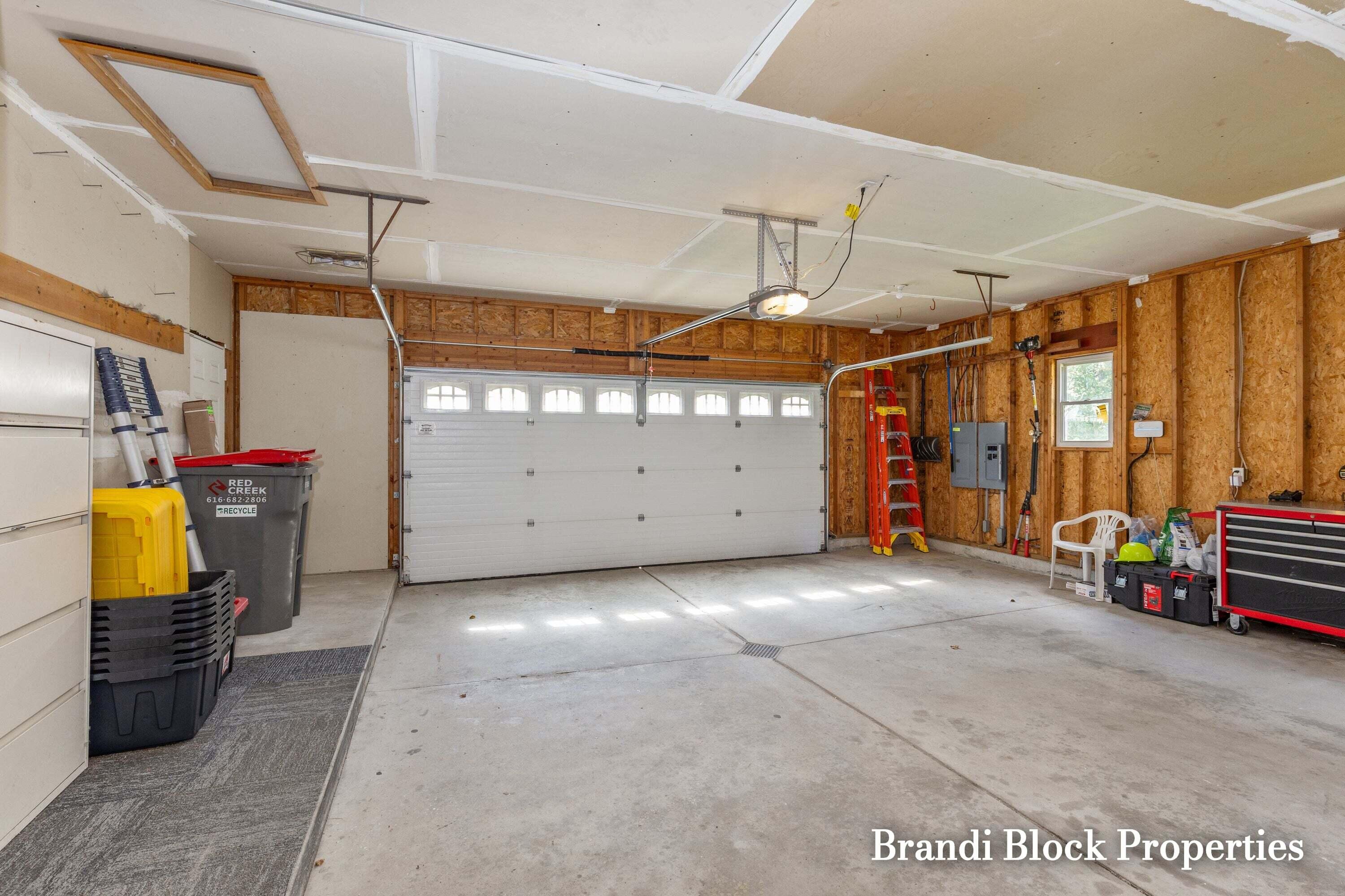 3733 Webber Pines Drive NE Grand Rapids MI 49525