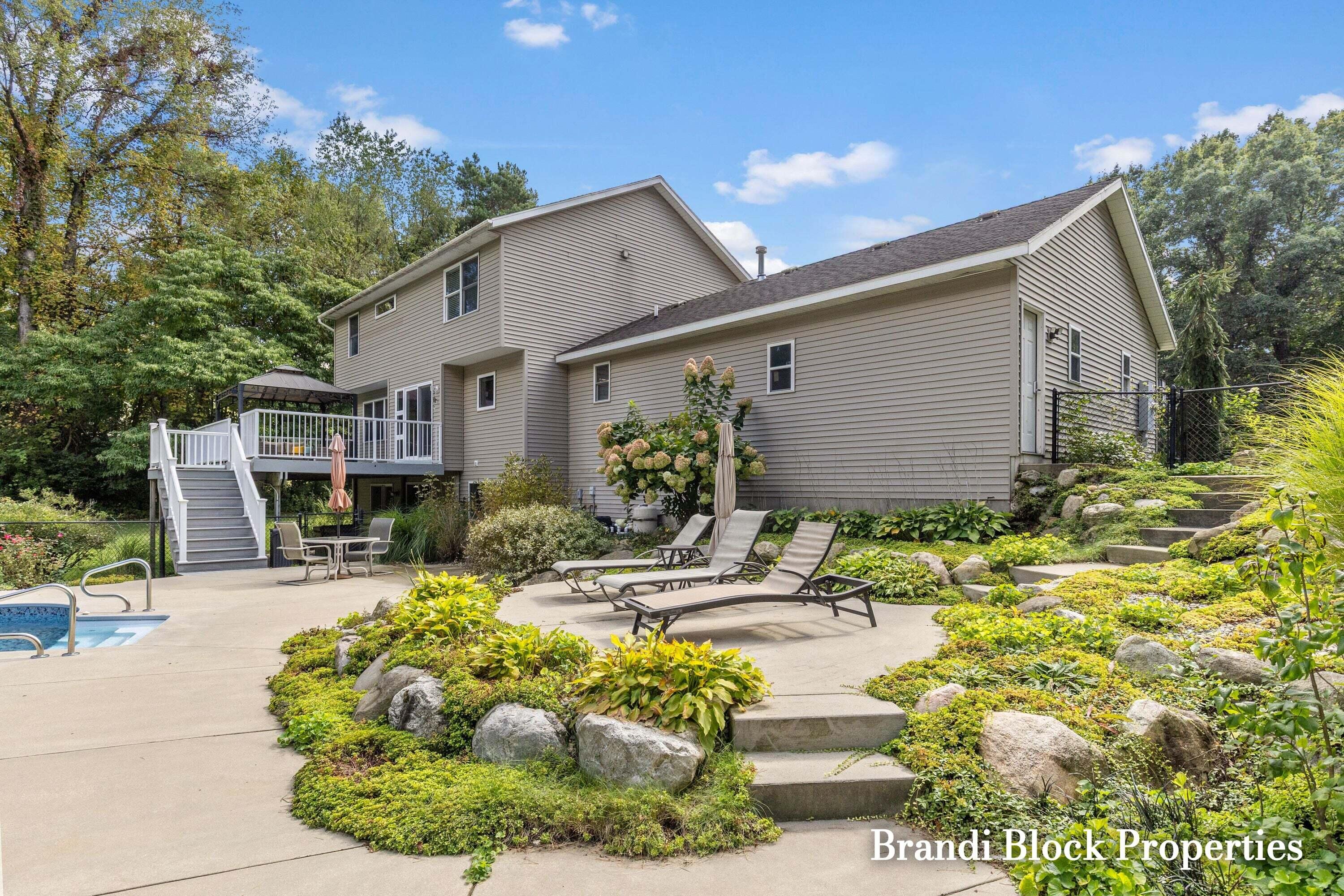 3733 Webber Pines Drive NE Grand Rapids MI 49525