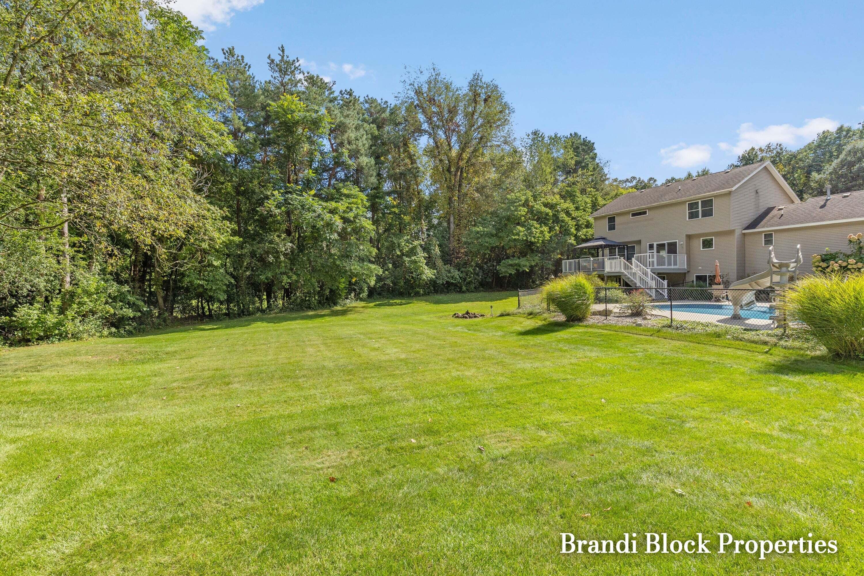 3733 Webber Pines Drive NE Grand Rapids MI 49525