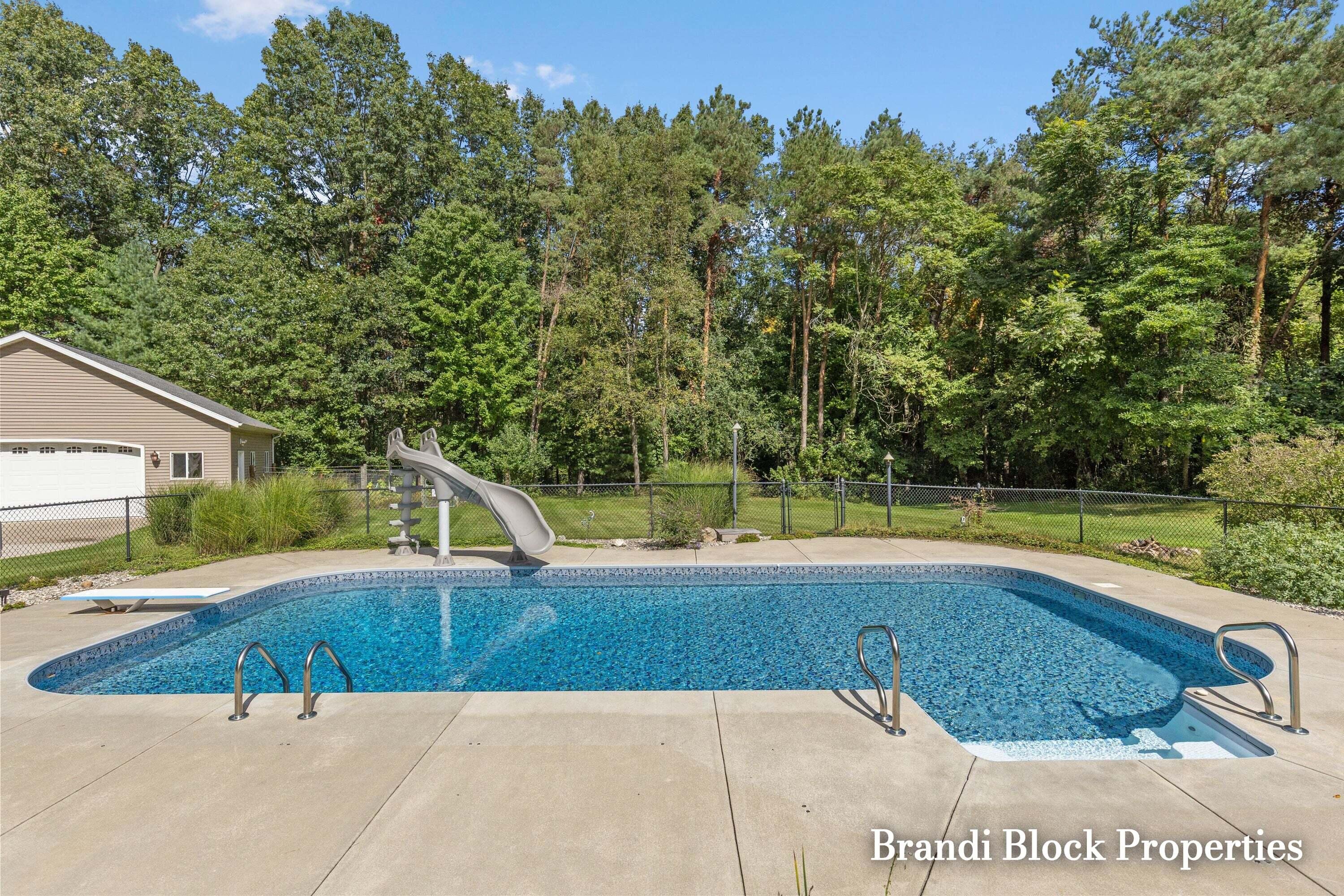 3733 Webber Pines Drive NE Grand Rapids MI 49525