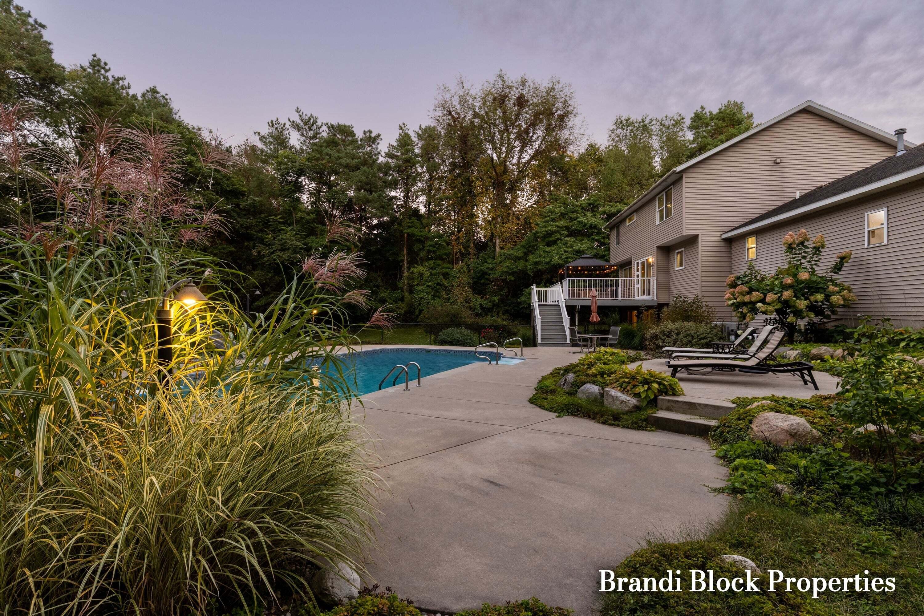3733 Webber Pines Drive NE Grand Rapids MI 49525