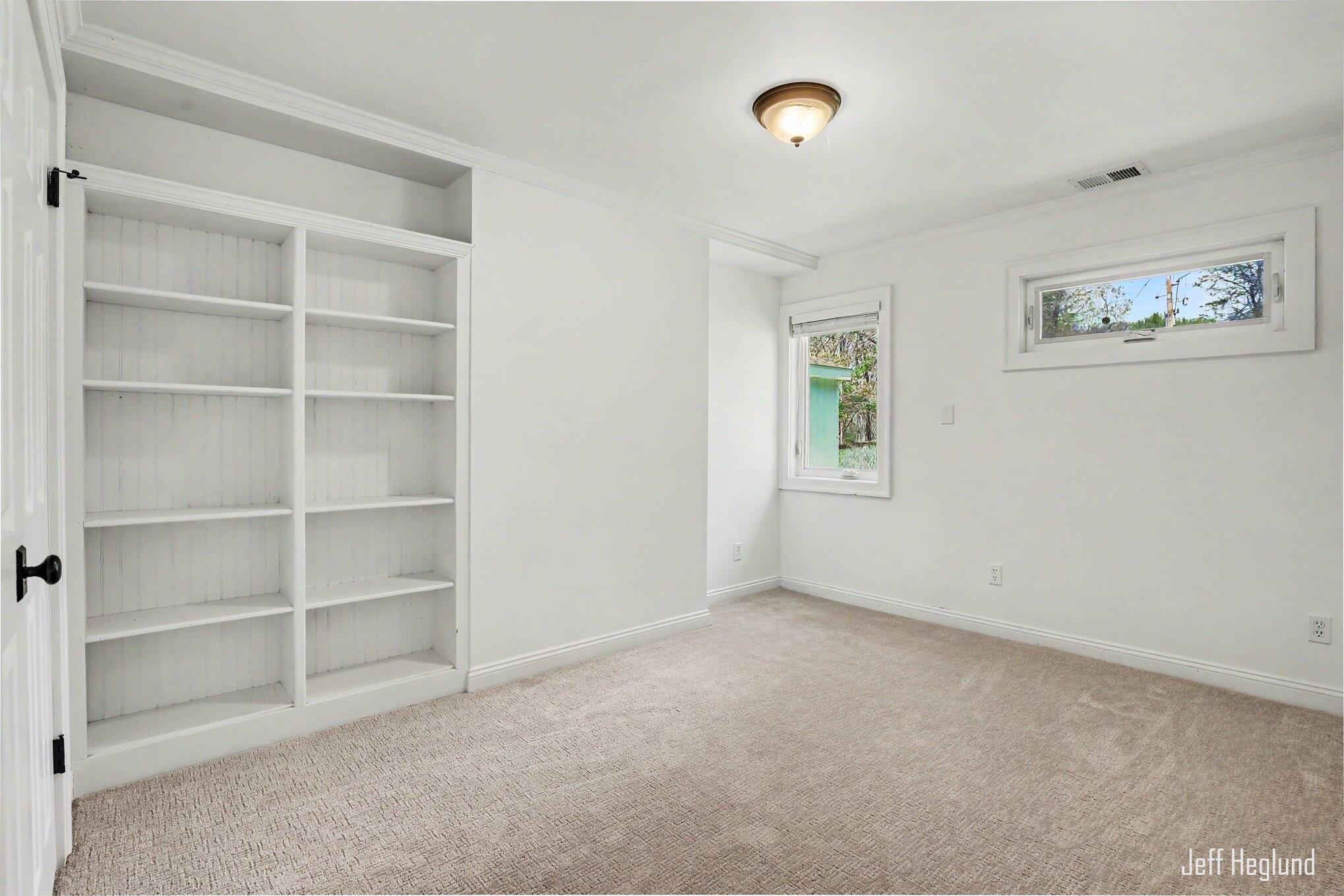 1260 Cramton Avenue NE Ada MI 49301