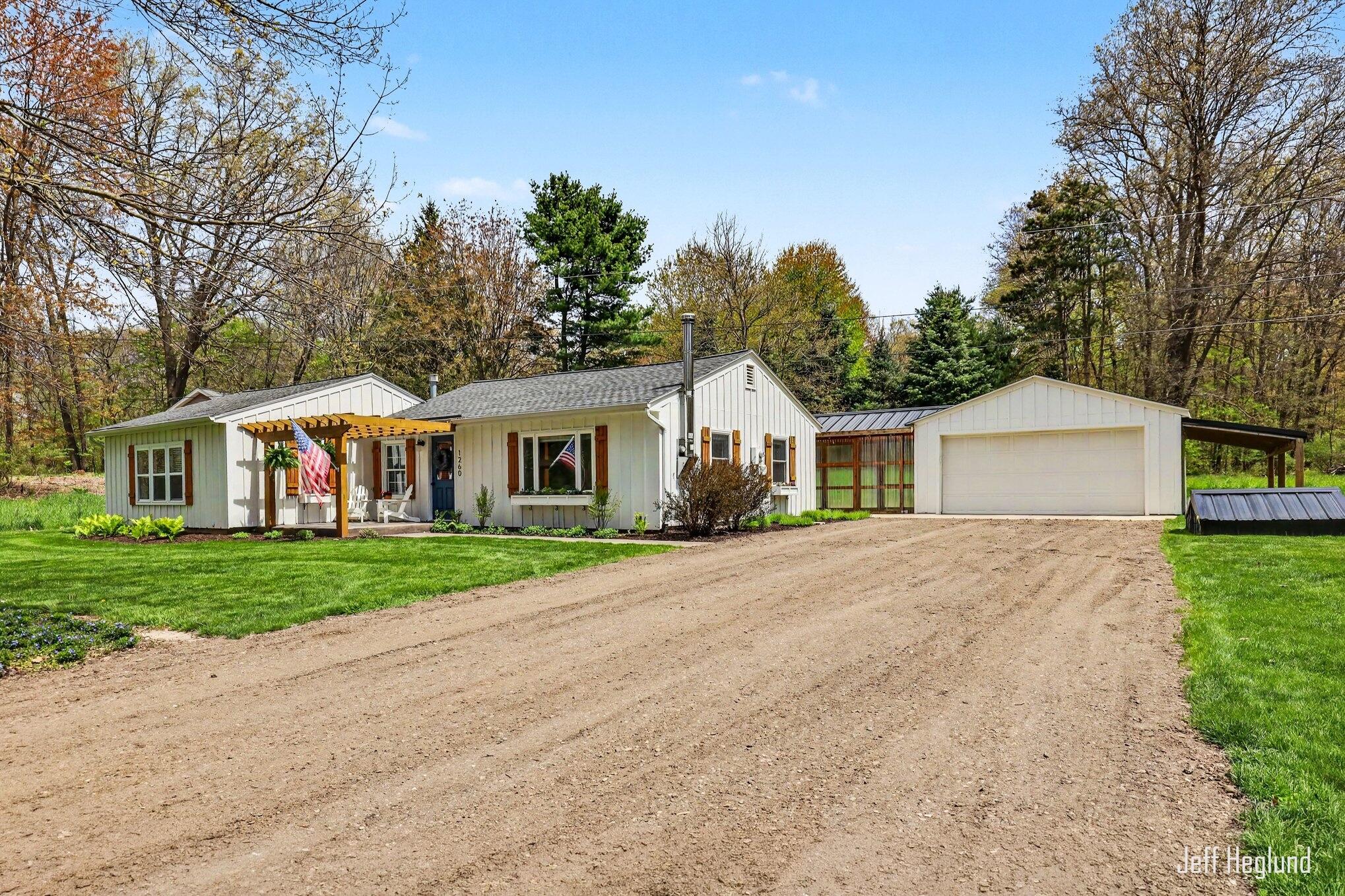 1260 Cramton Avenue NE Ada MI 49301