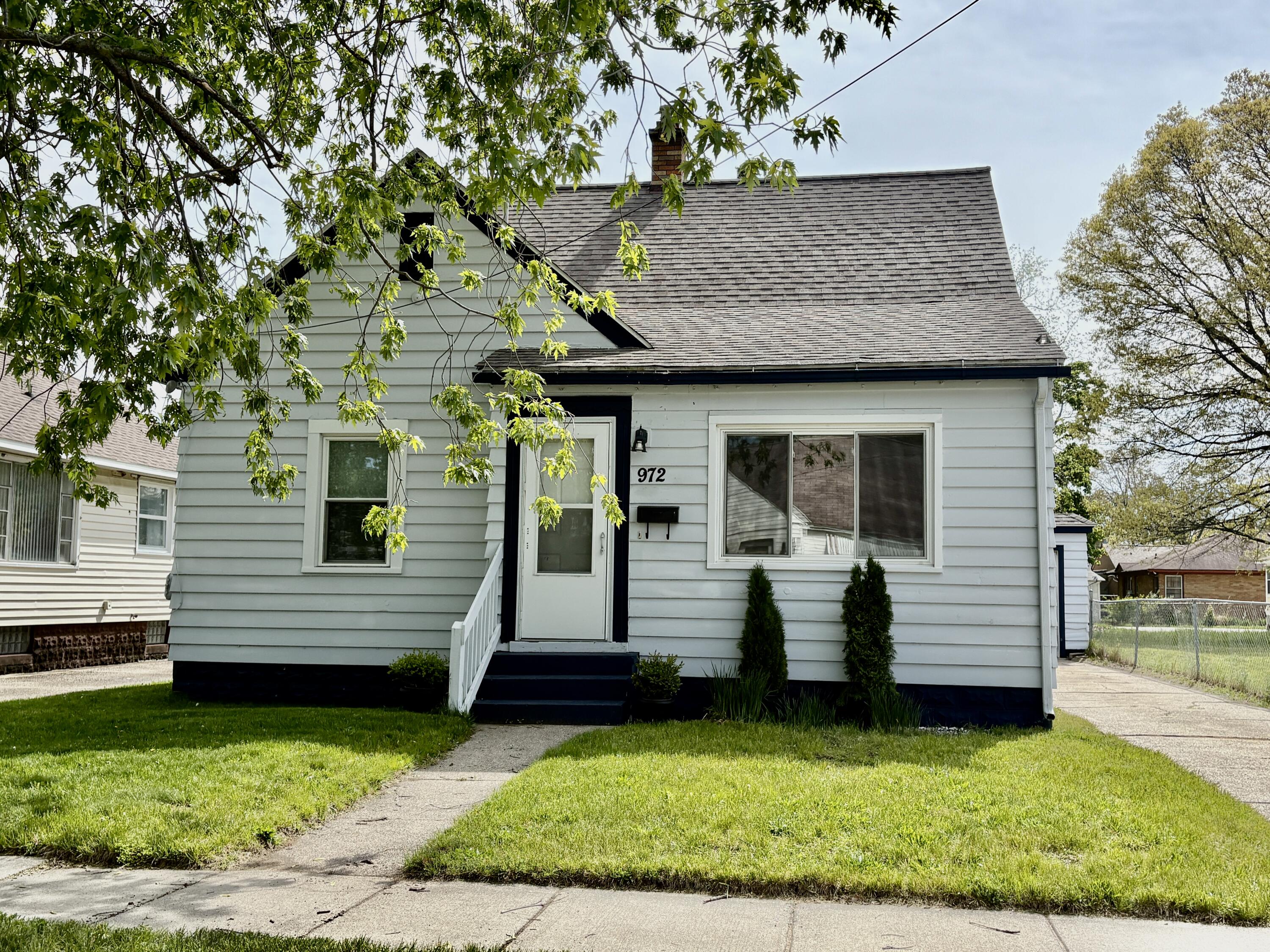 972 Stevens Street Muskegon MI 49442