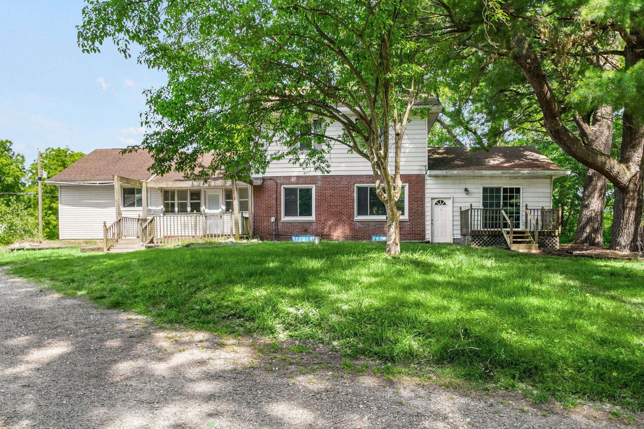 15684 Madron Lake Road Buchanan MI 49107