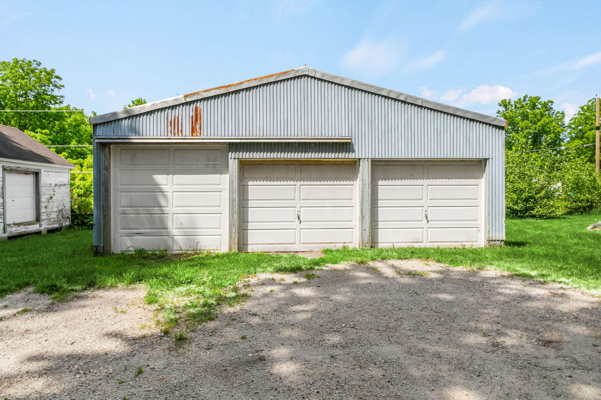 15684 Madron Lake Road Buchanan MI 49107