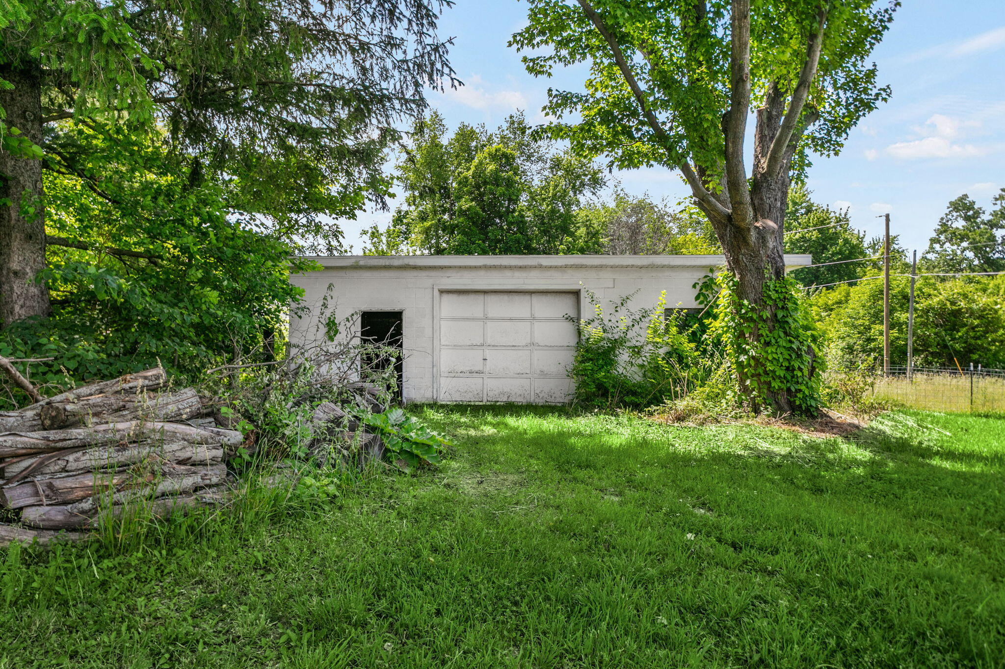 15684 Madron Lake Road Buchanan MI 49107