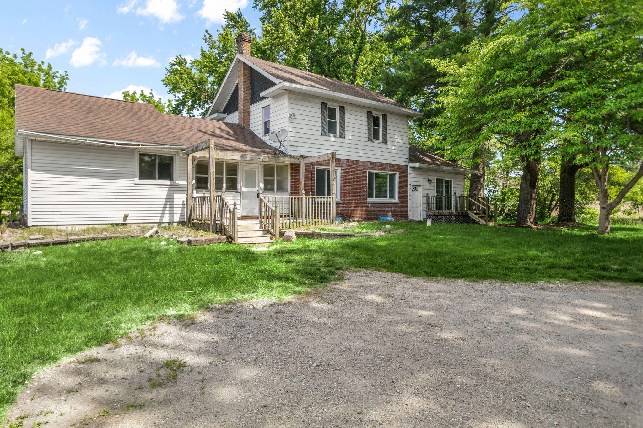 15684 Madron Lake Road Buchanan MI 49107