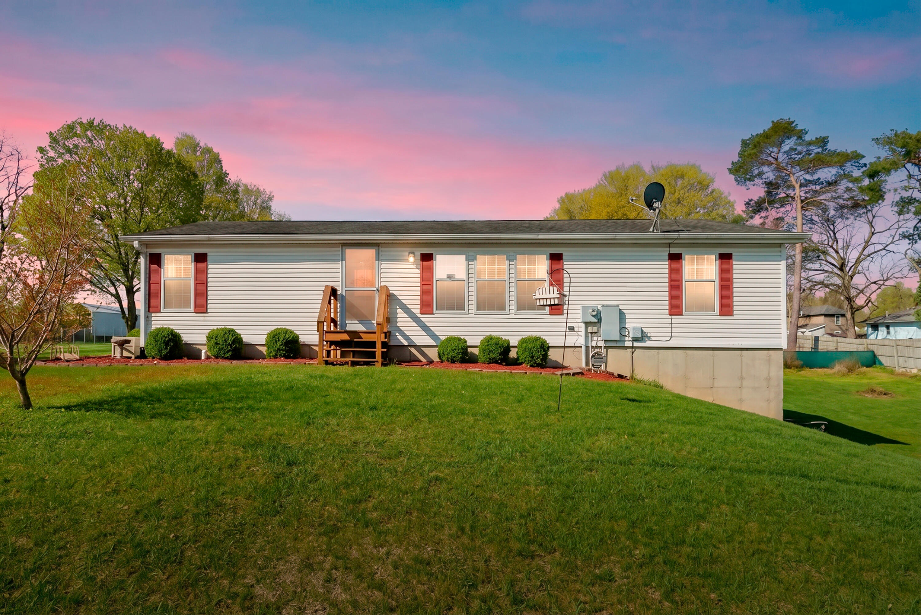 104 Seneca Street Decatur MI 49045
