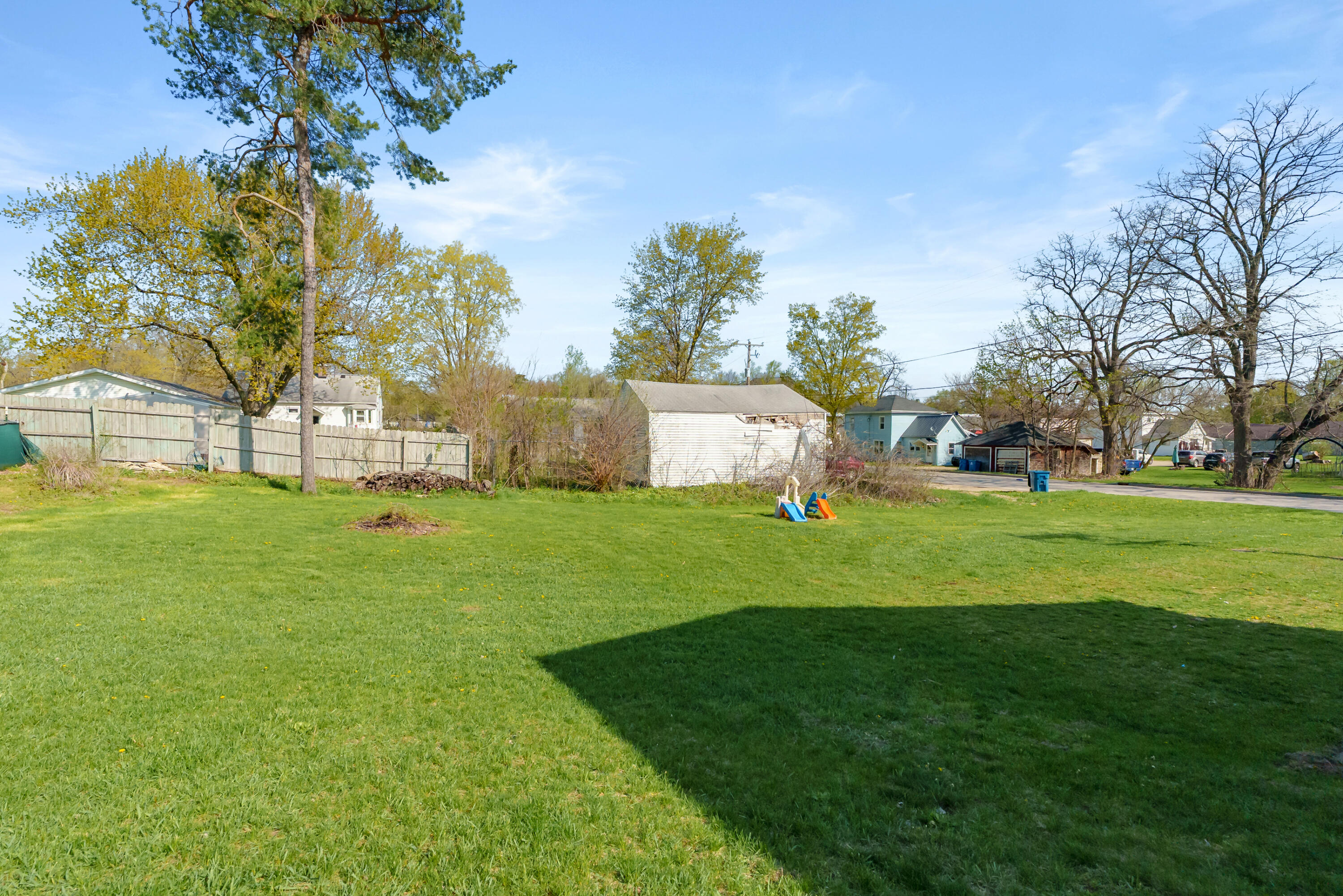104 Seneca Street Decatur MI 49045