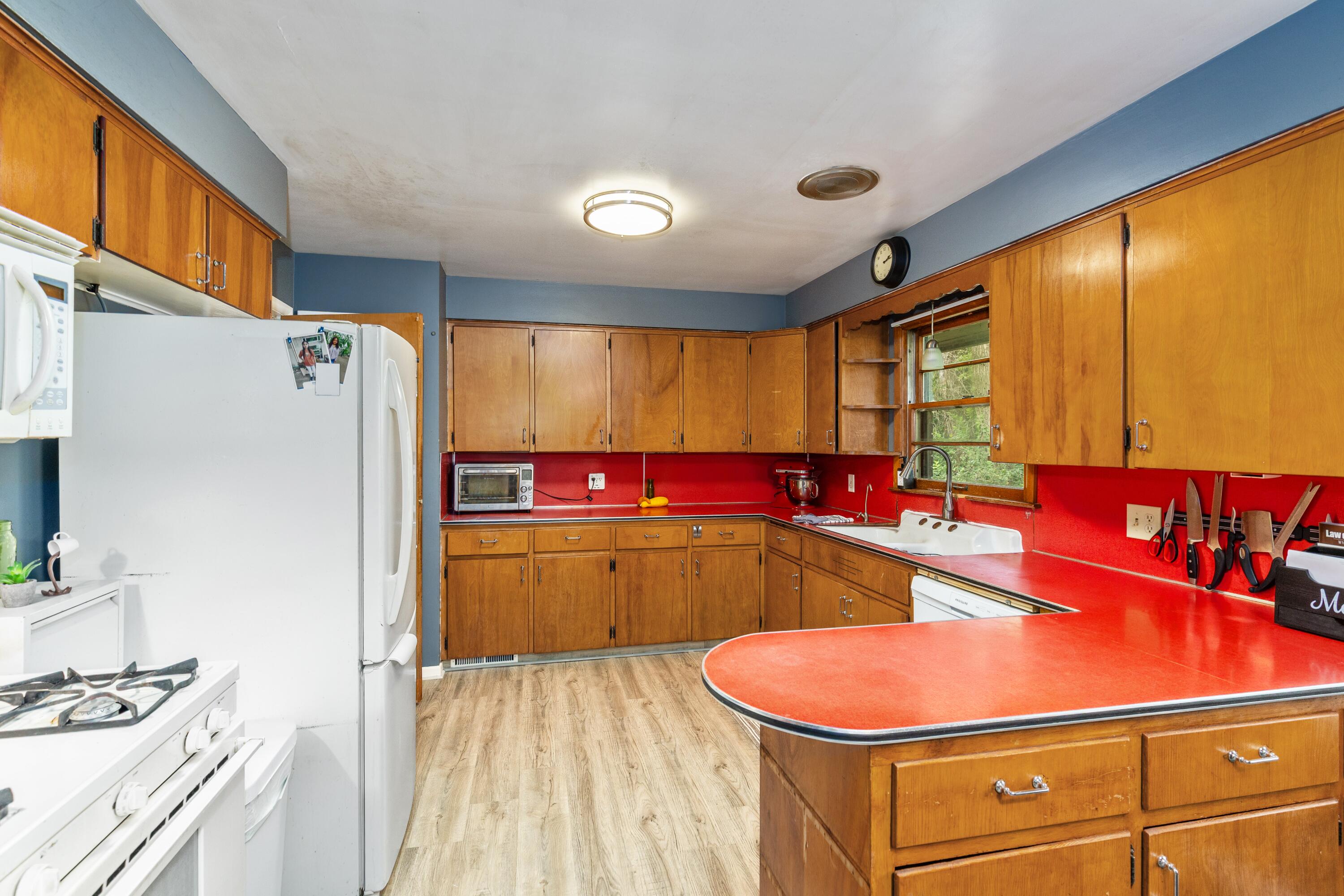 1501 Rossman Avenue SE Grand Rapids MI 49507