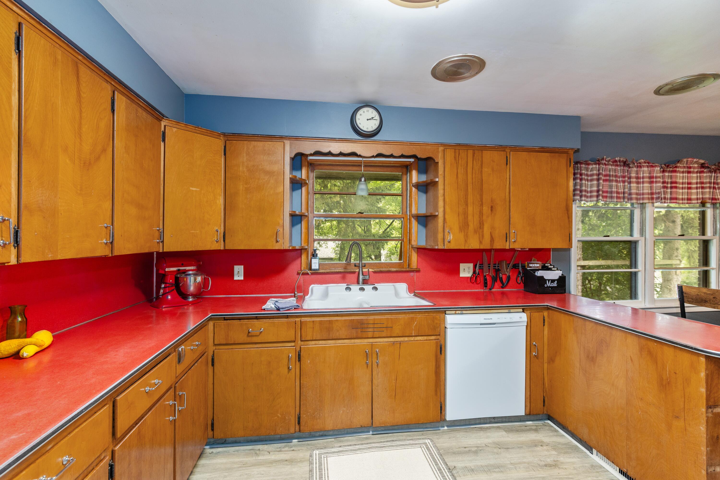 1501 Rossman Avenue SE Grand Rapids MI 49507