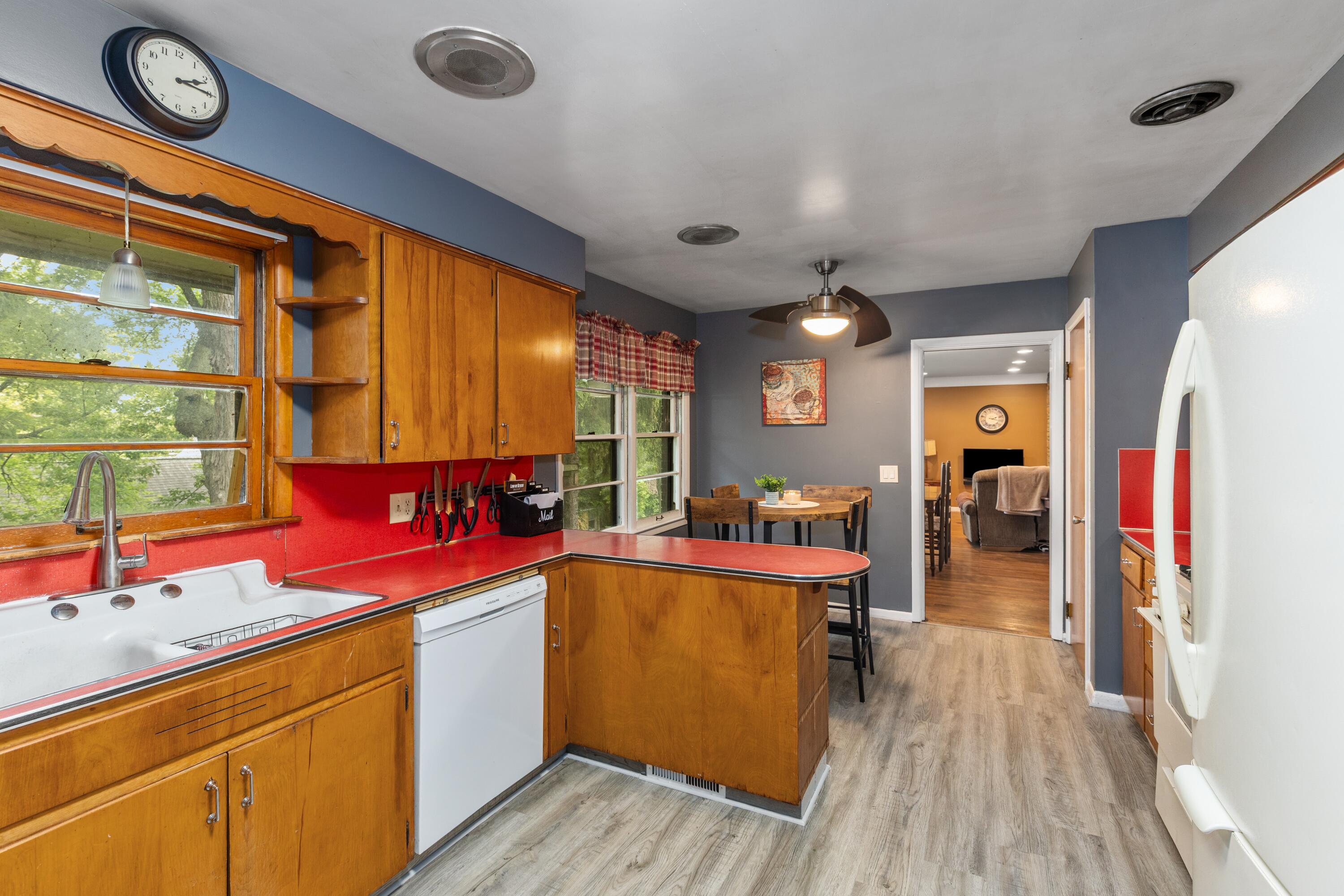 1501 Rossman Avenue SE Grand Rapids MI 49507