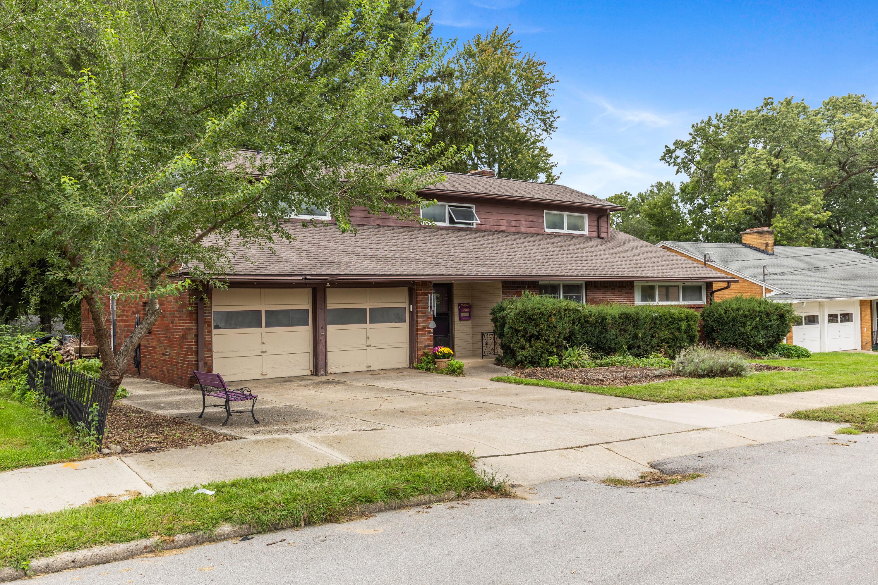 1501 Rossman Avenue SE Grand Rapids MI 49507