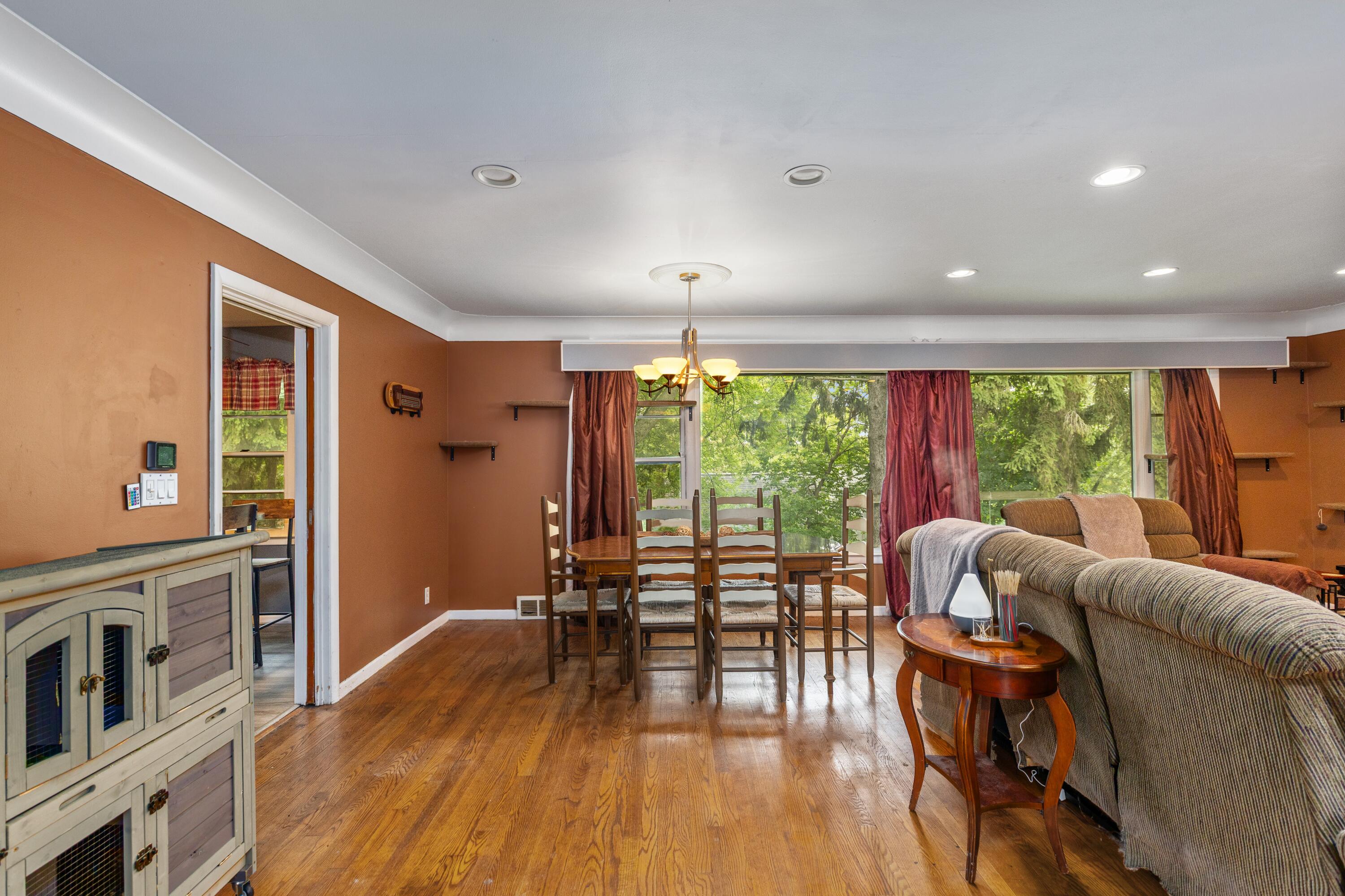 1501 Rossman Avenue SE Grand Rapids MI 49507