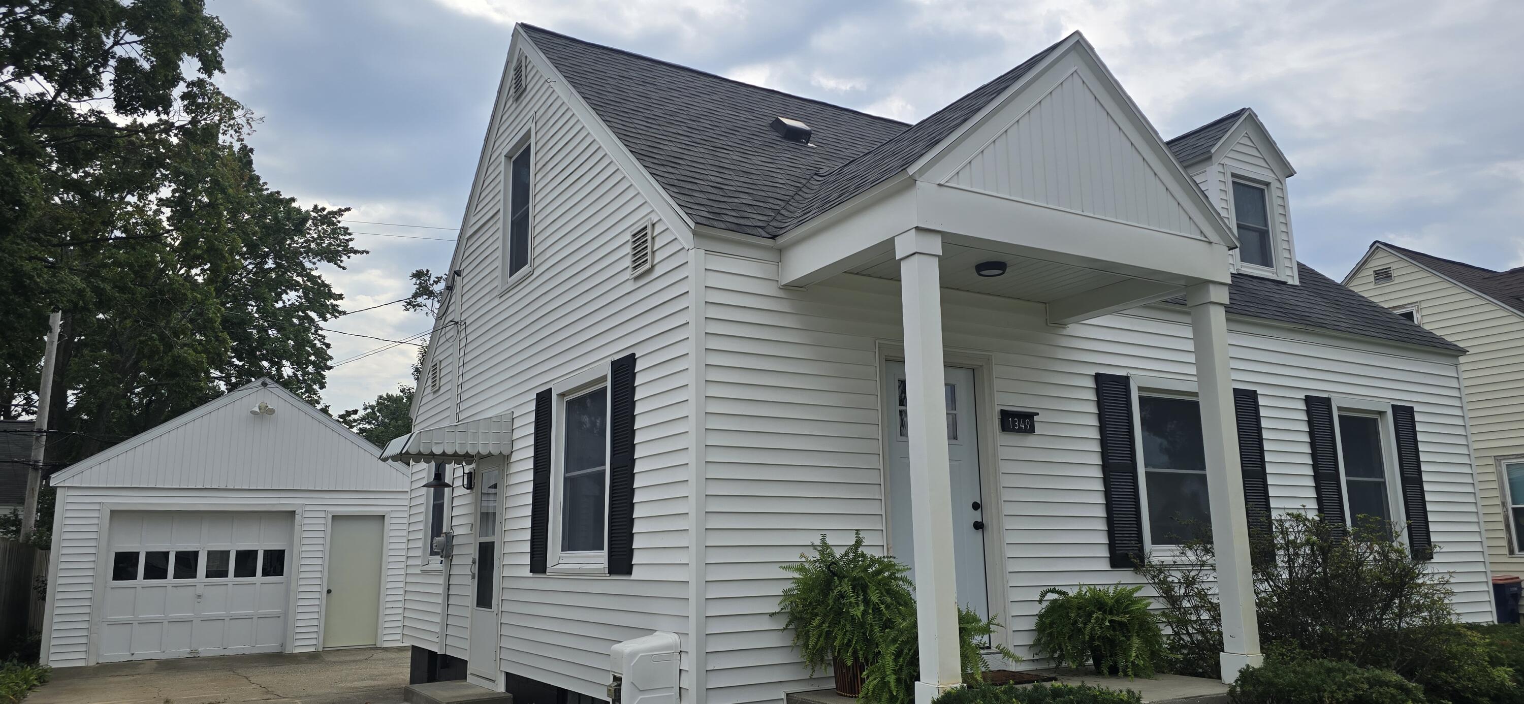 1349 W Summit Avenue Muskegon MI 49441