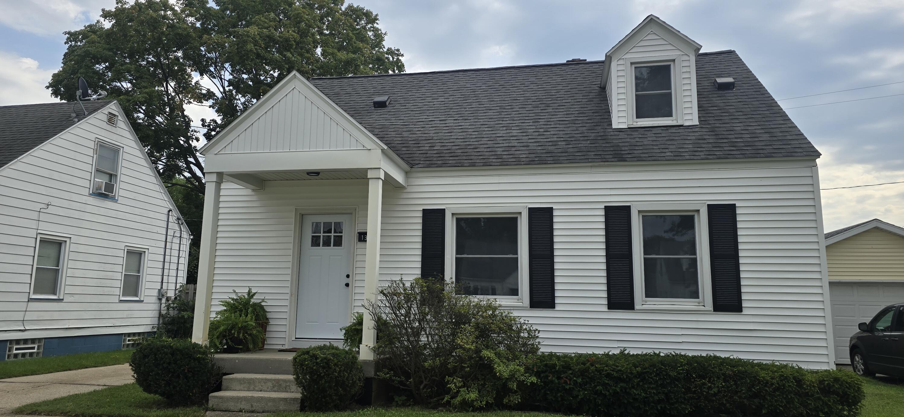 1349 W Summit Avenue Muskegon MI 49441