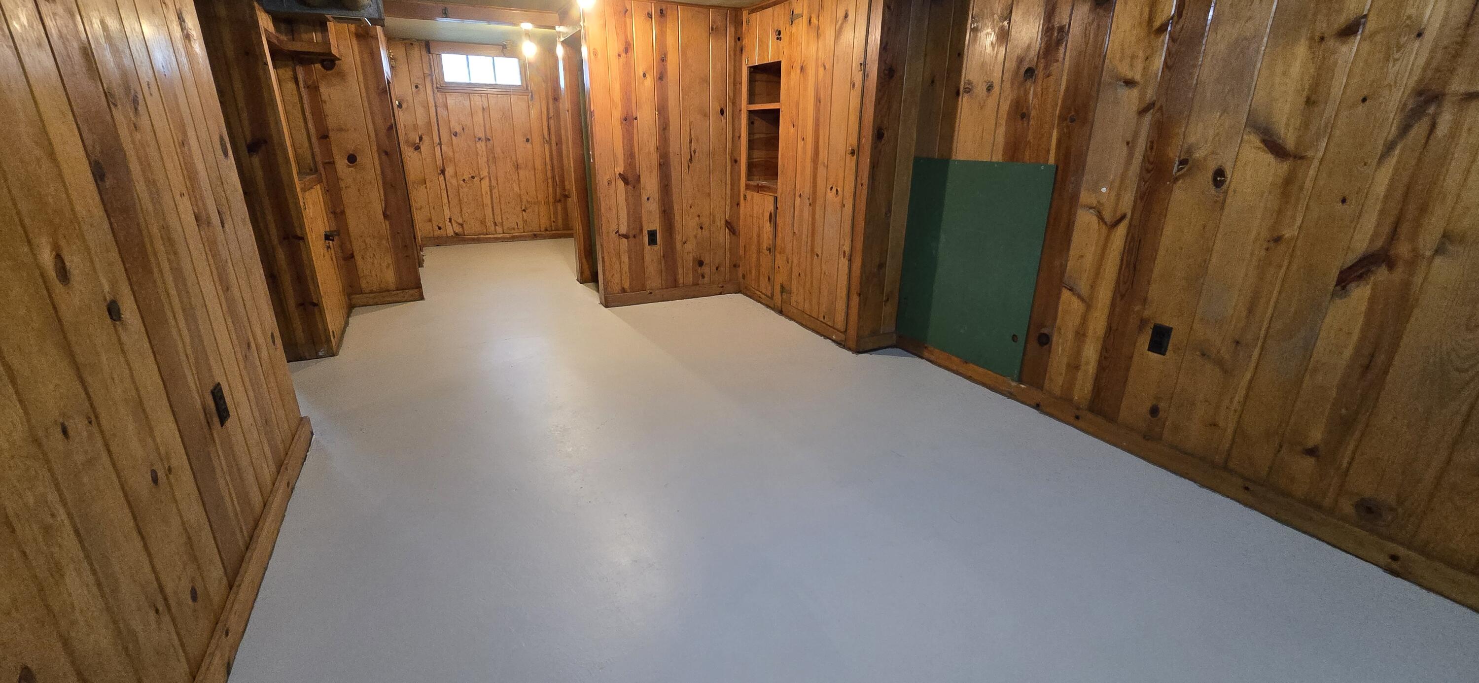 1349 W Summit Avenue Muskegon MI 49441