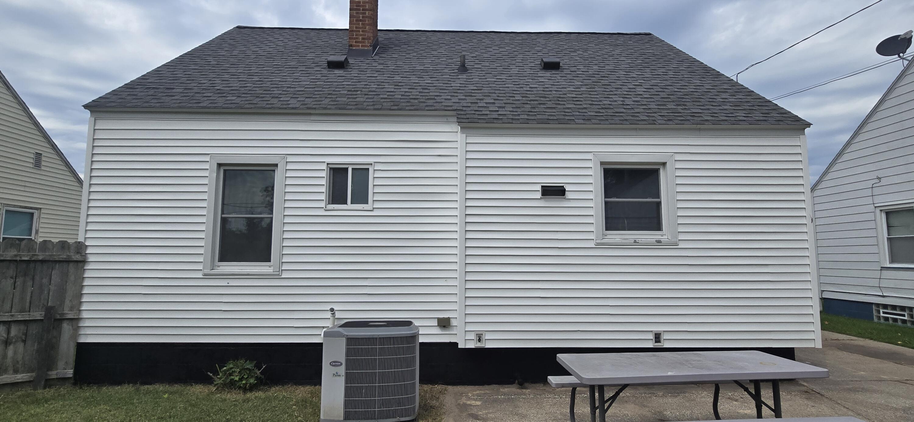 1349 W Summit Avenue Muskegon MI 49441