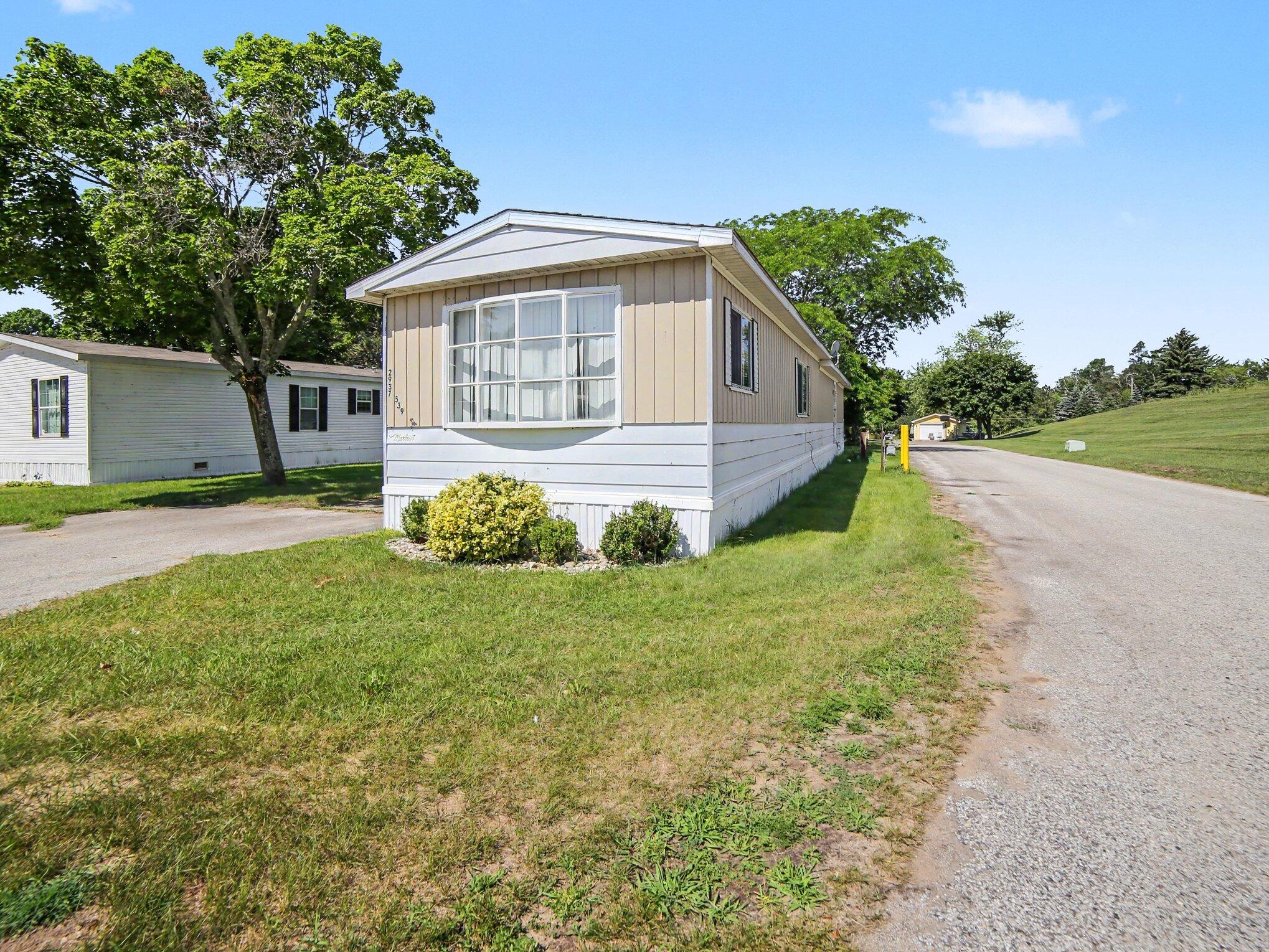 2937 Lena Drive Ludington MI 49431