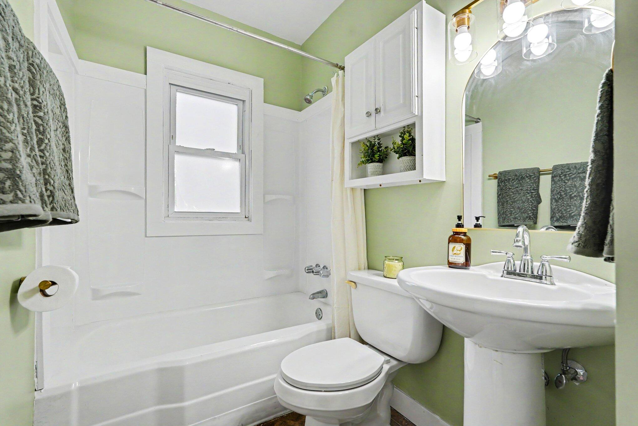 1104 Hoyt Street SE Grand Rapids MI 49507