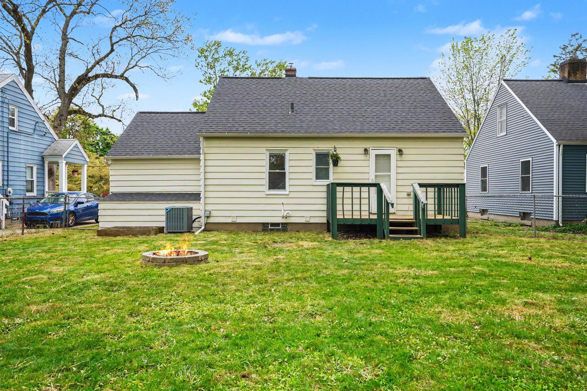 1104 Hoyt Street SE Grand Rapids MI 49507