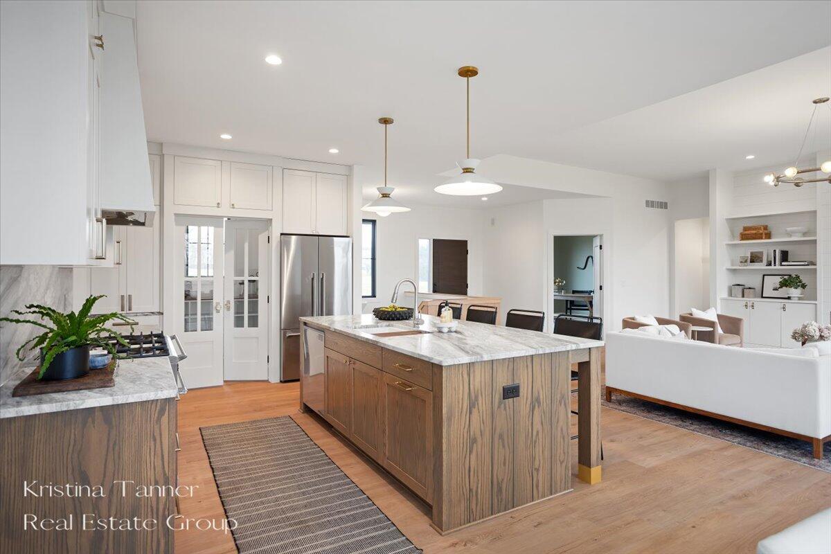 742 Honey Creek Ada MI 49301