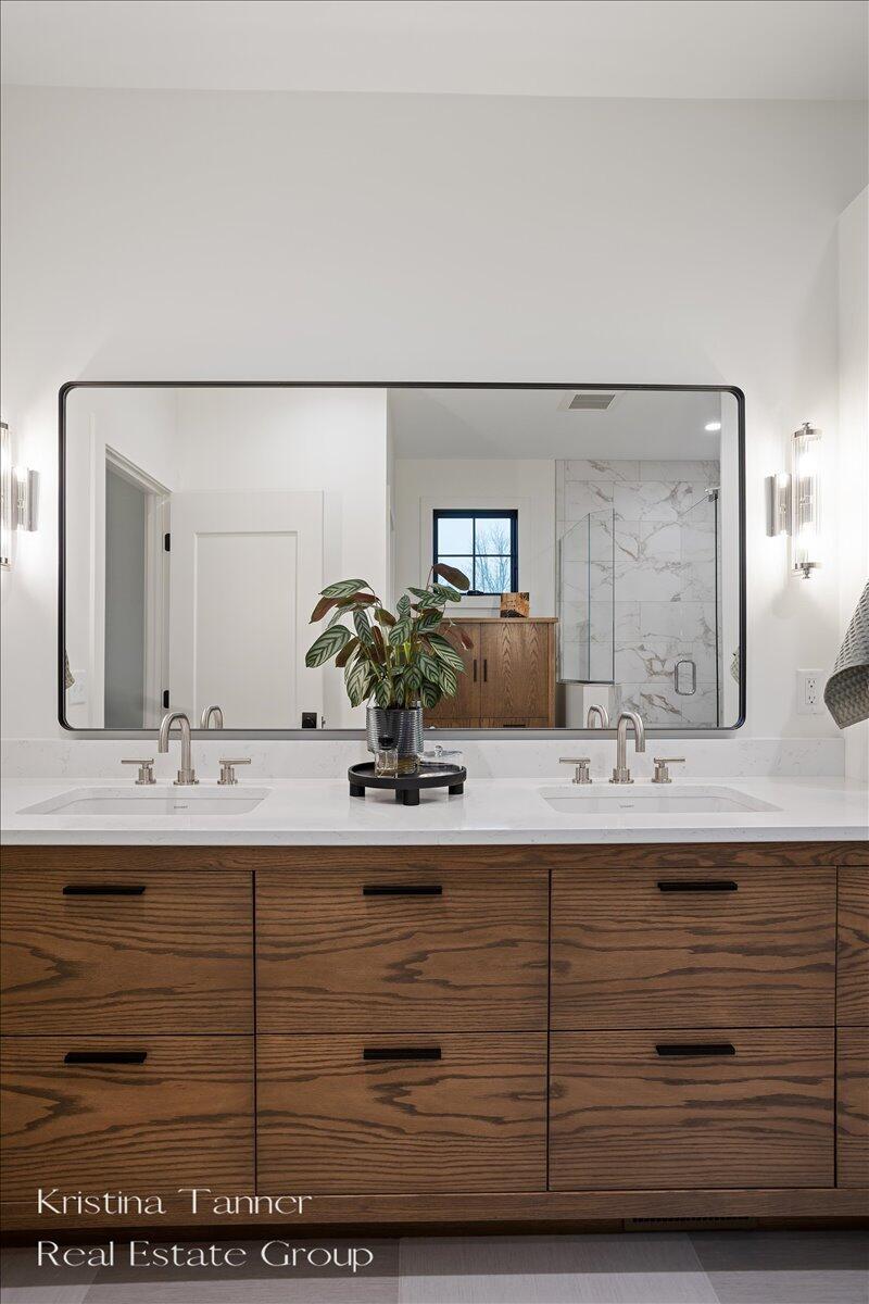 742 Honey Creek Ada MI 49301