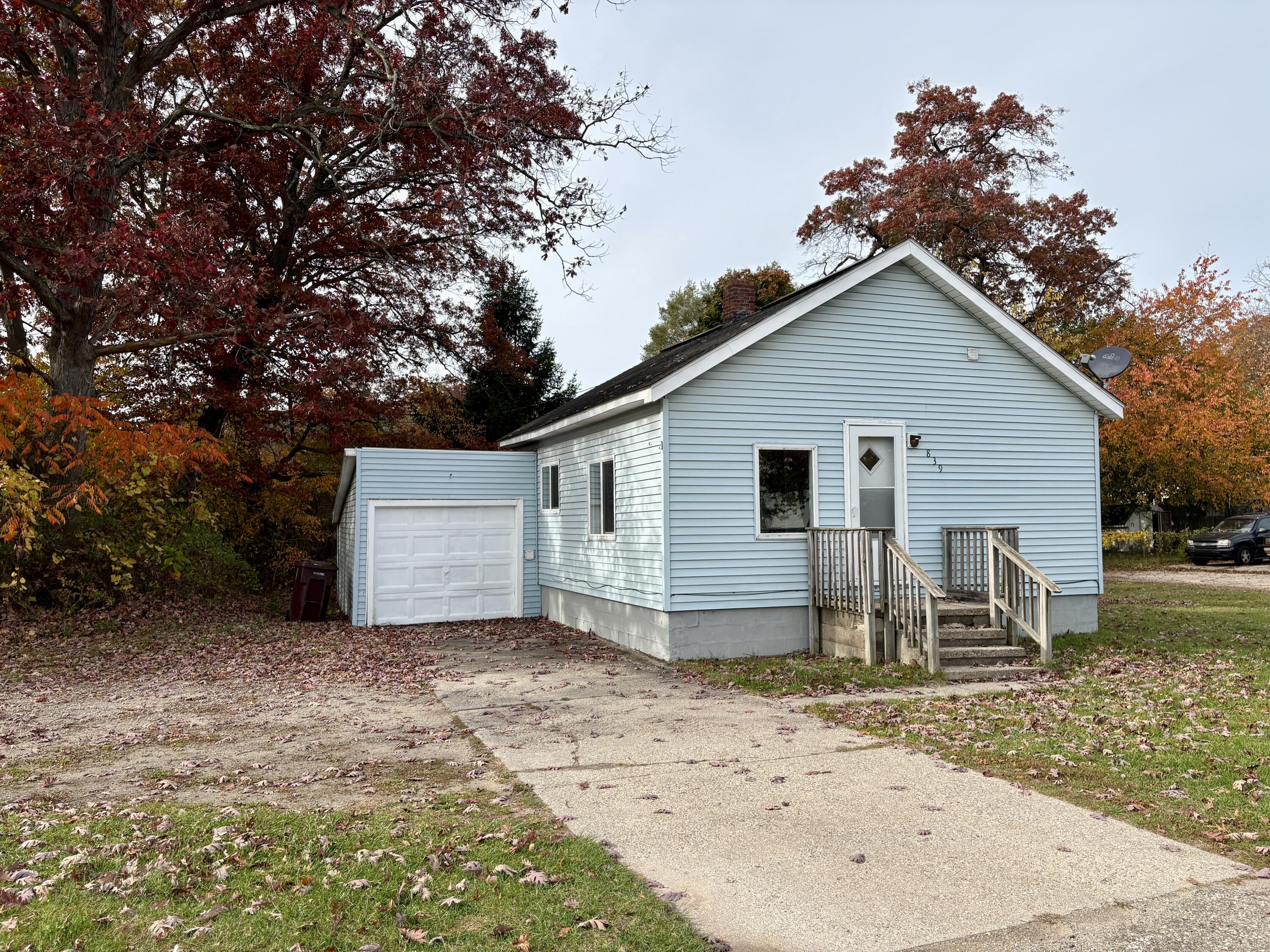 839 S Sheridan Drive Muskegon MI 49442