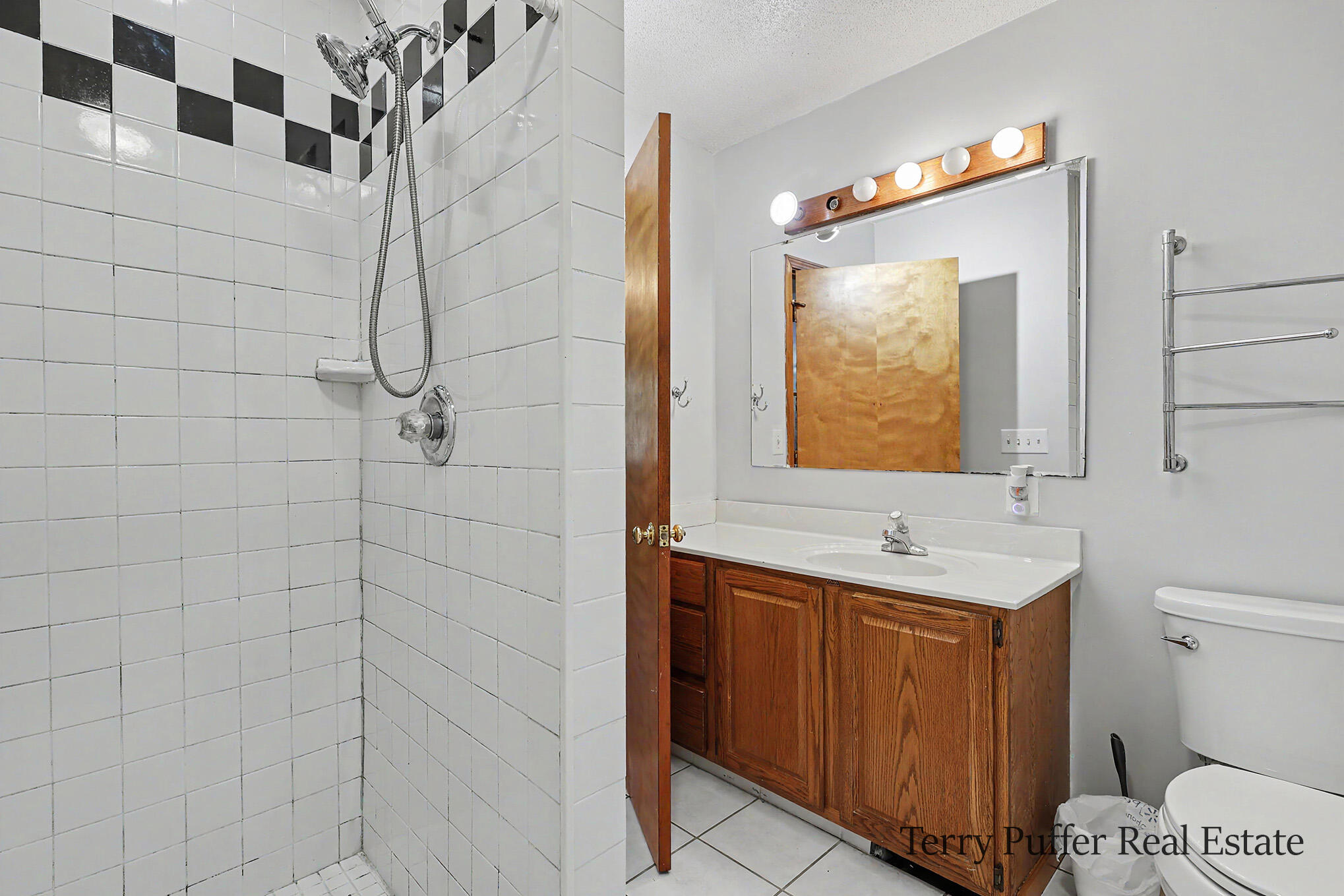 12253 Rich Street Grand Haven MI 49417