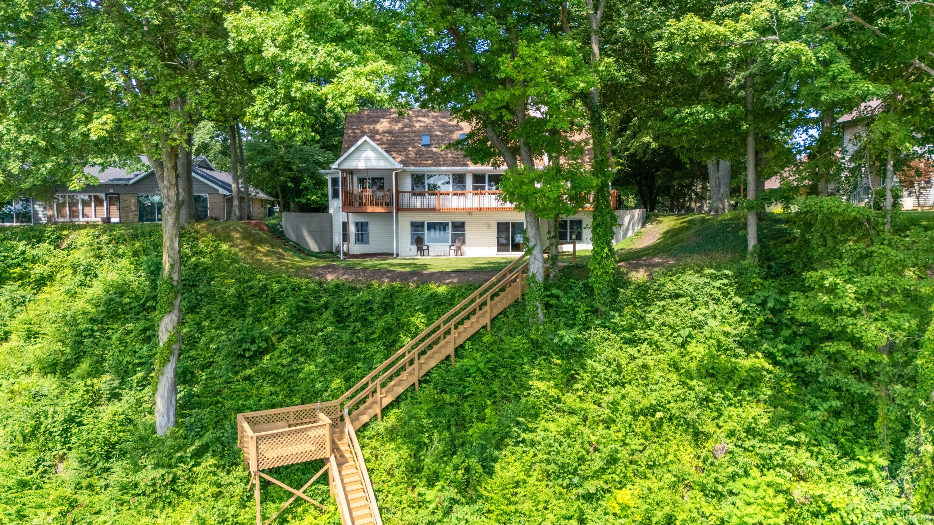 9895 Lakeview Drive Berrien Springs MI 49103