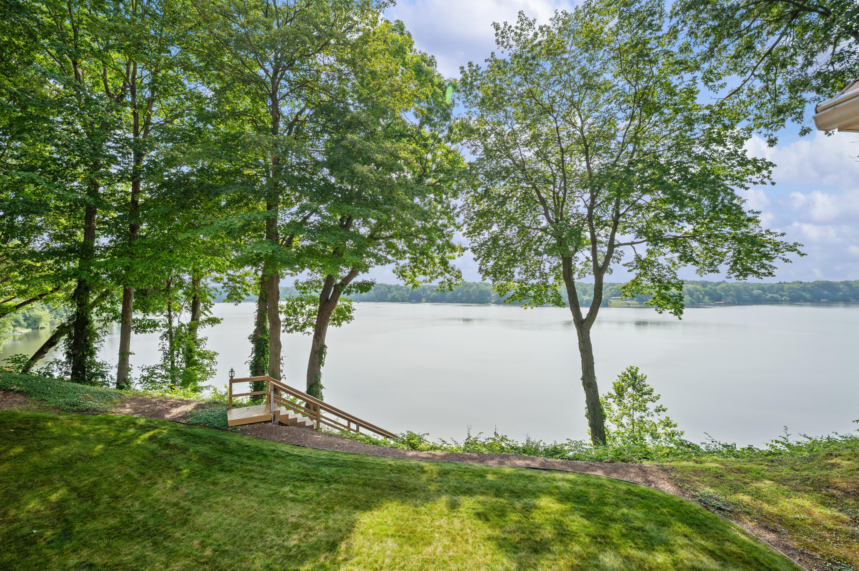 9895 Lakeview Drive Berrien Springs MI 49103